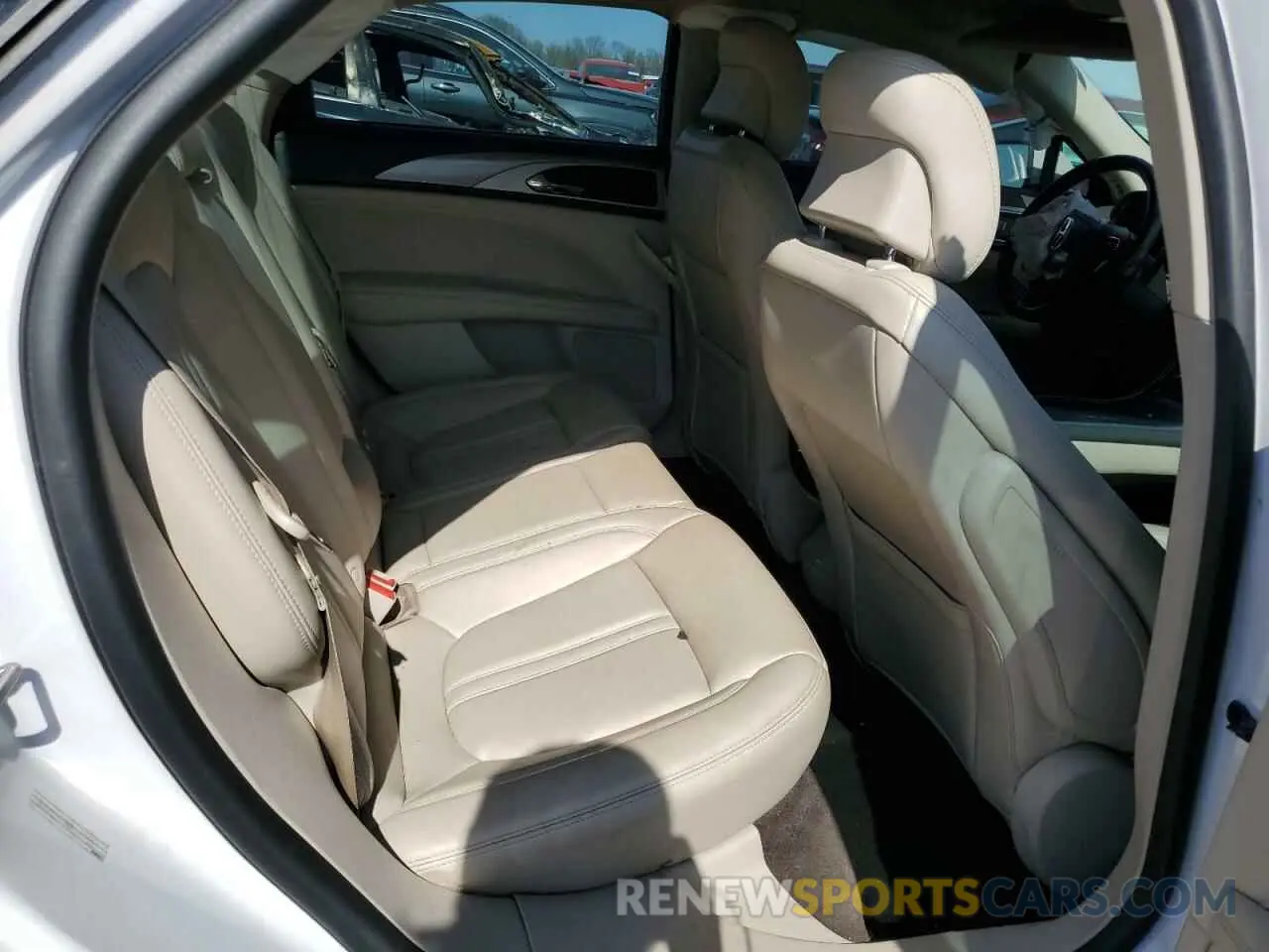 11 Фотография поврежденного автомобиля 3LN6L5KUXKR604751 LINCOLN MKZ 2019