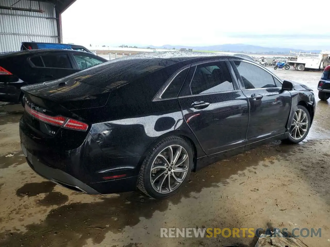 3 Фотография поврежденного автомобиля 3LN6L5LU8KR614483 LINCOLN MKZ 2019