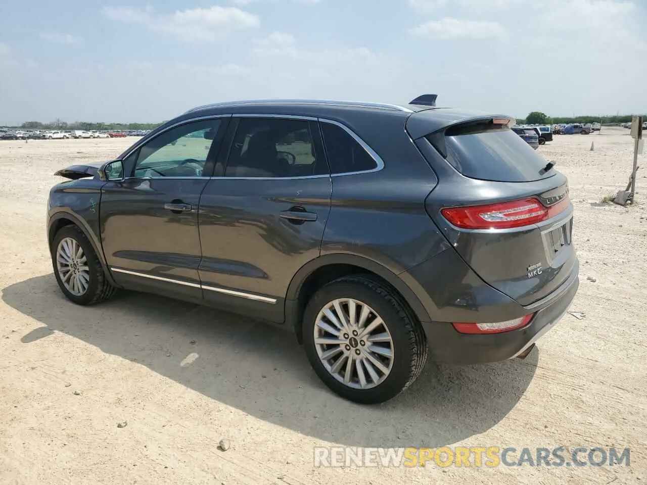 2 Фотография поврежденного автомобиля 5LMCJ1C96KUL12564 LINCOLN MKZ 2019