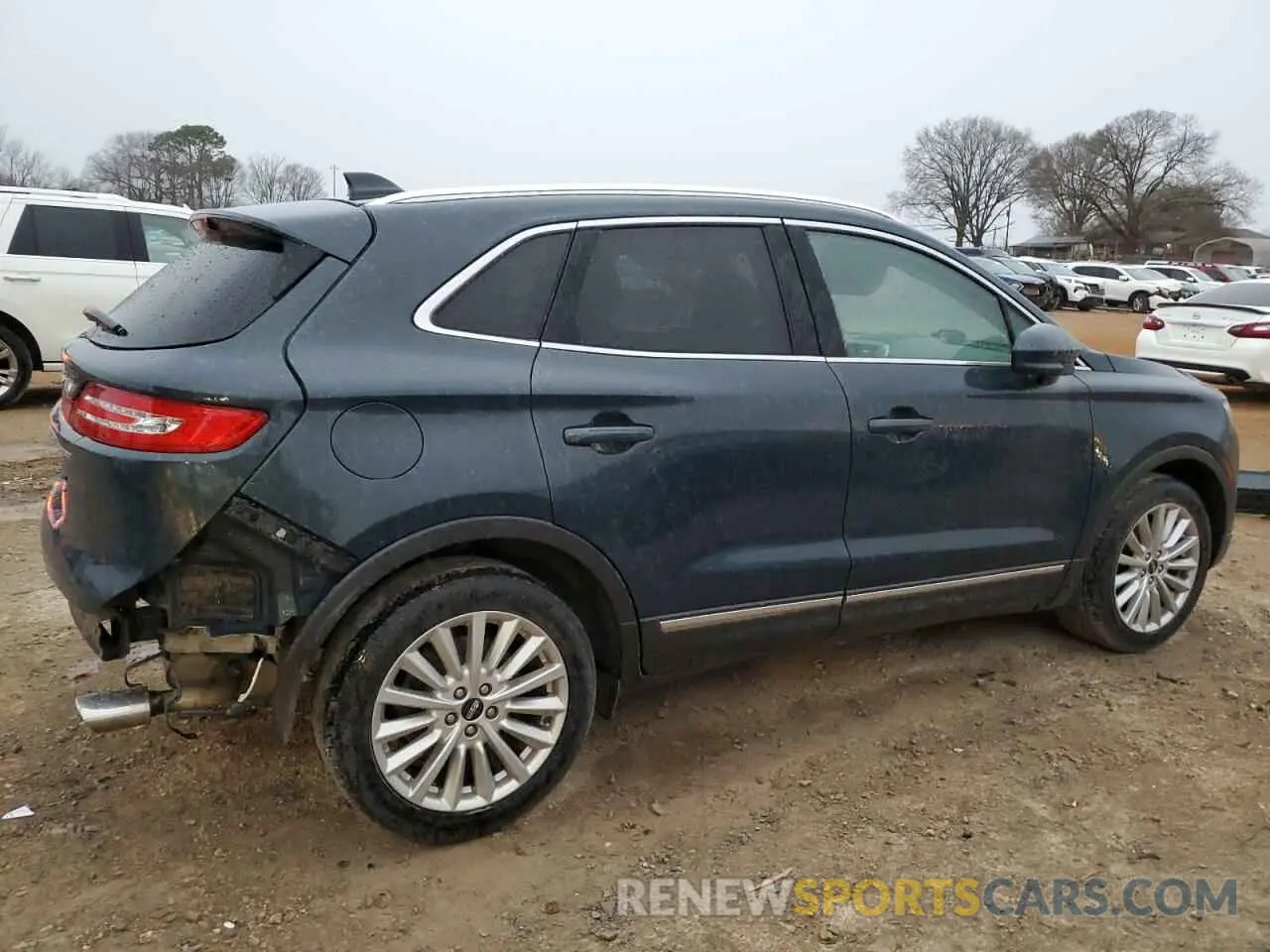 3 Photograph of a damaged car 5LMCJ1C97KUL09981 LINCOLN MKZ 2019