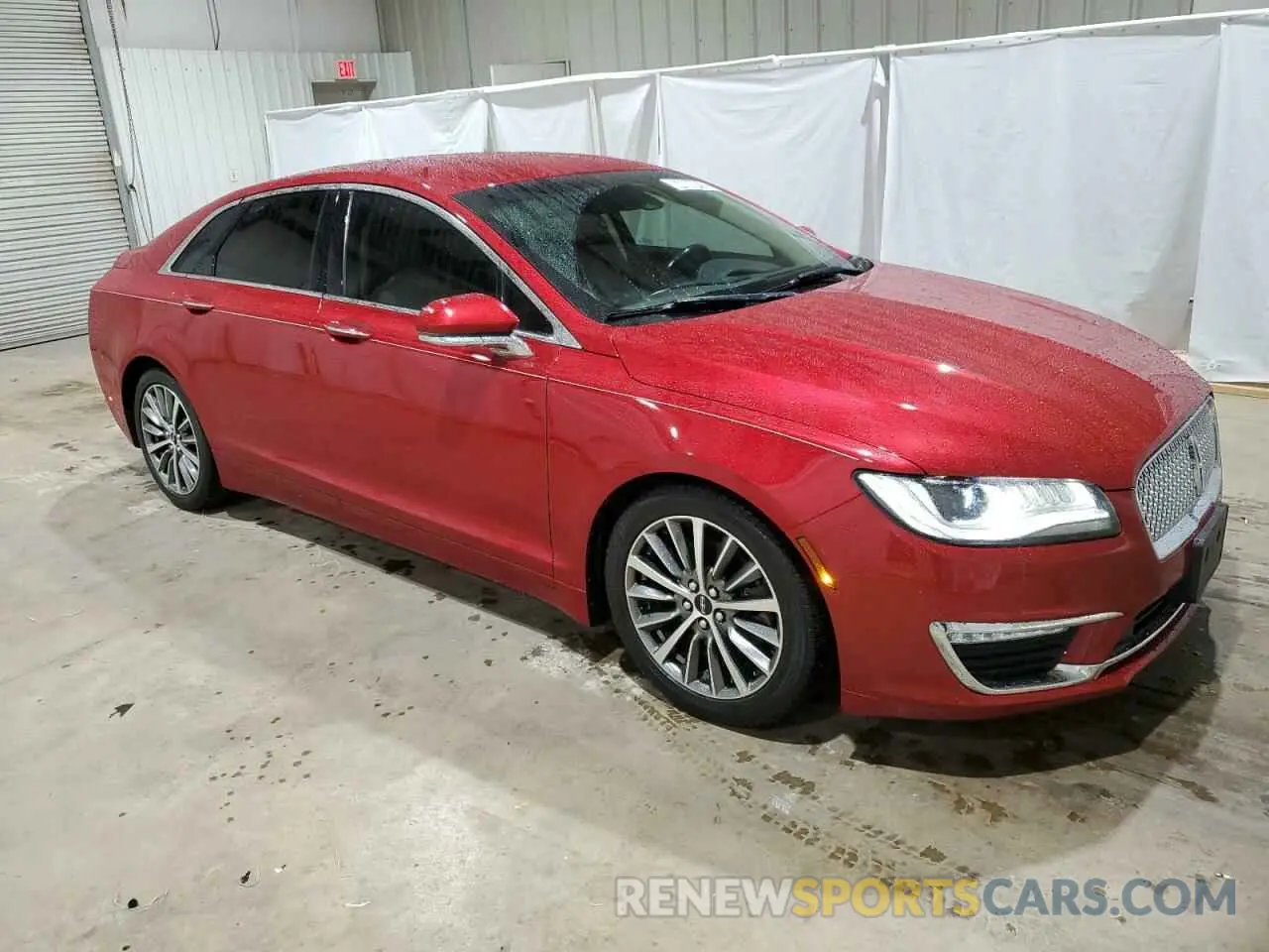 4 Photograph of a damaged car 3LN6L5A90LR618513 LINCOLN MKZ 2020