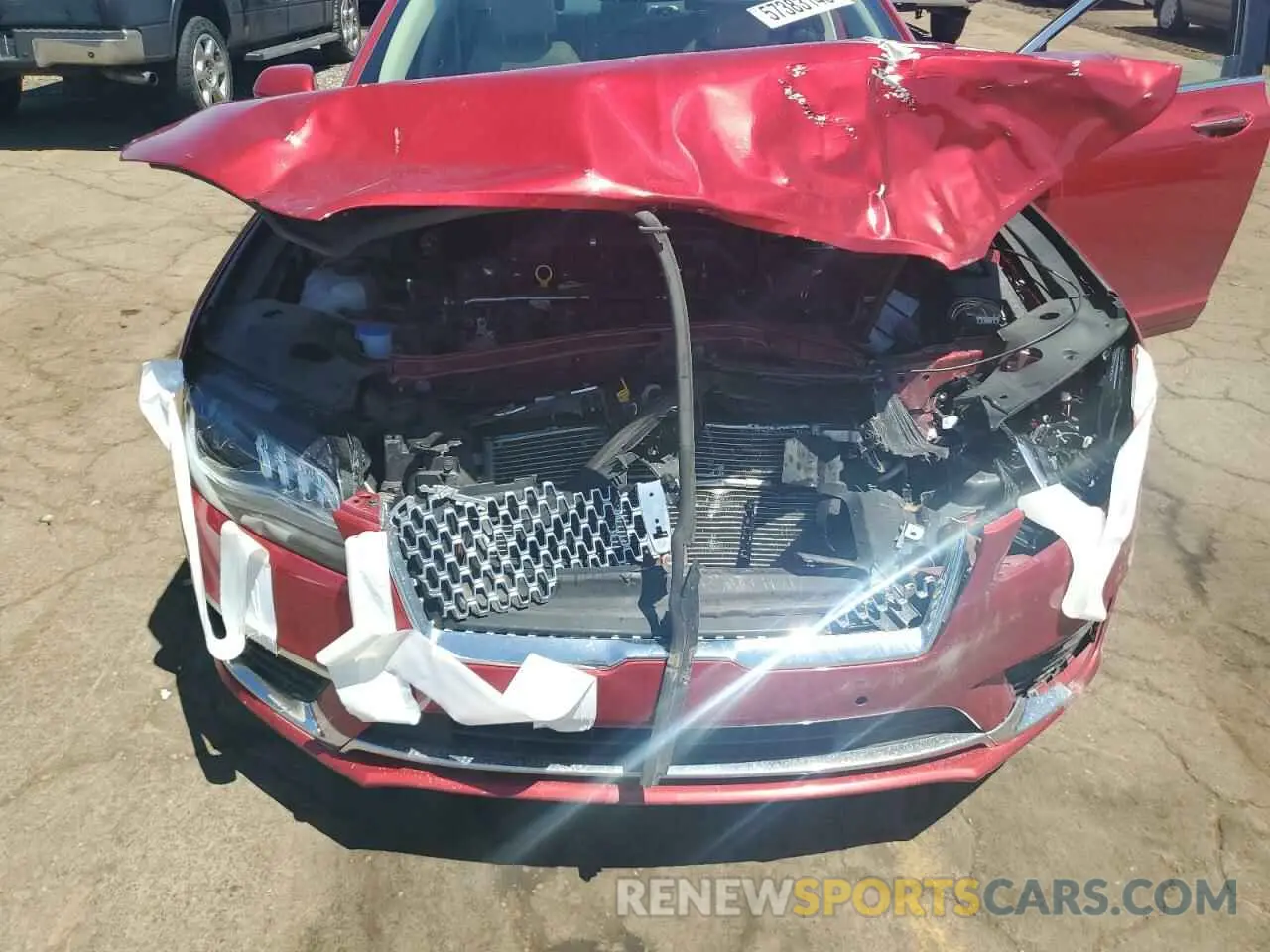 11 Photograph of a damaged car 3LN6L5E90LR619901 LINCOLN MKZ 2020