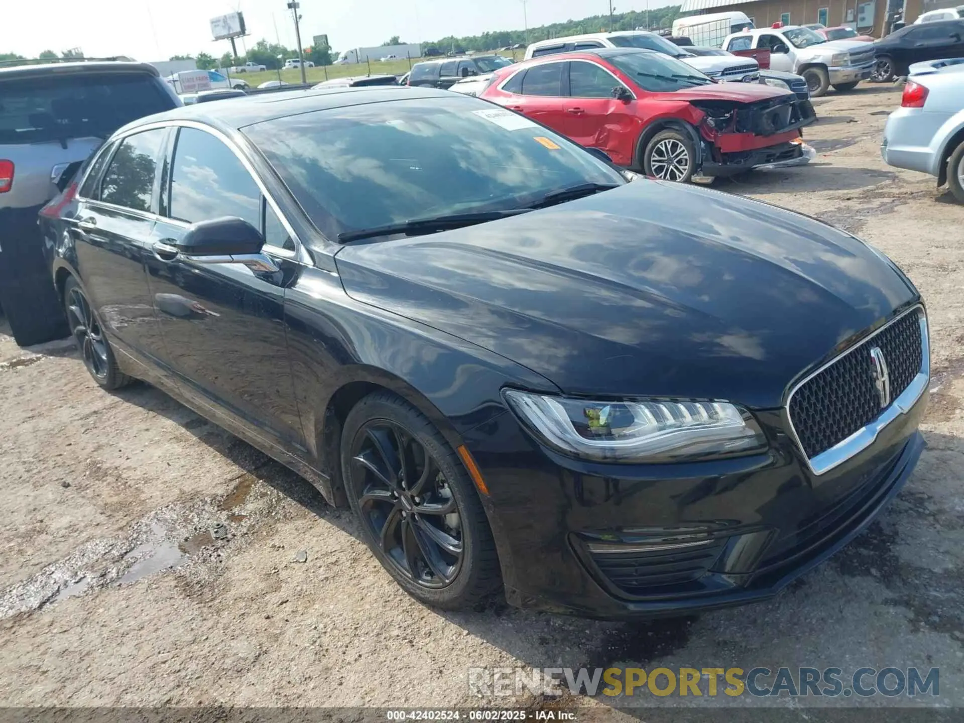 1 Photograph of a damaged car 3LN6L5E92LR609404 LINCOLN MKZ 2020