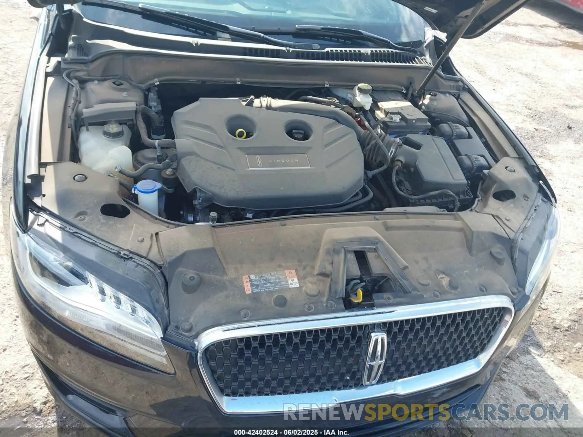 10 Photograph of a damaged car 3LN6L5E92LR609404 LINCOLN MKZ 2020
