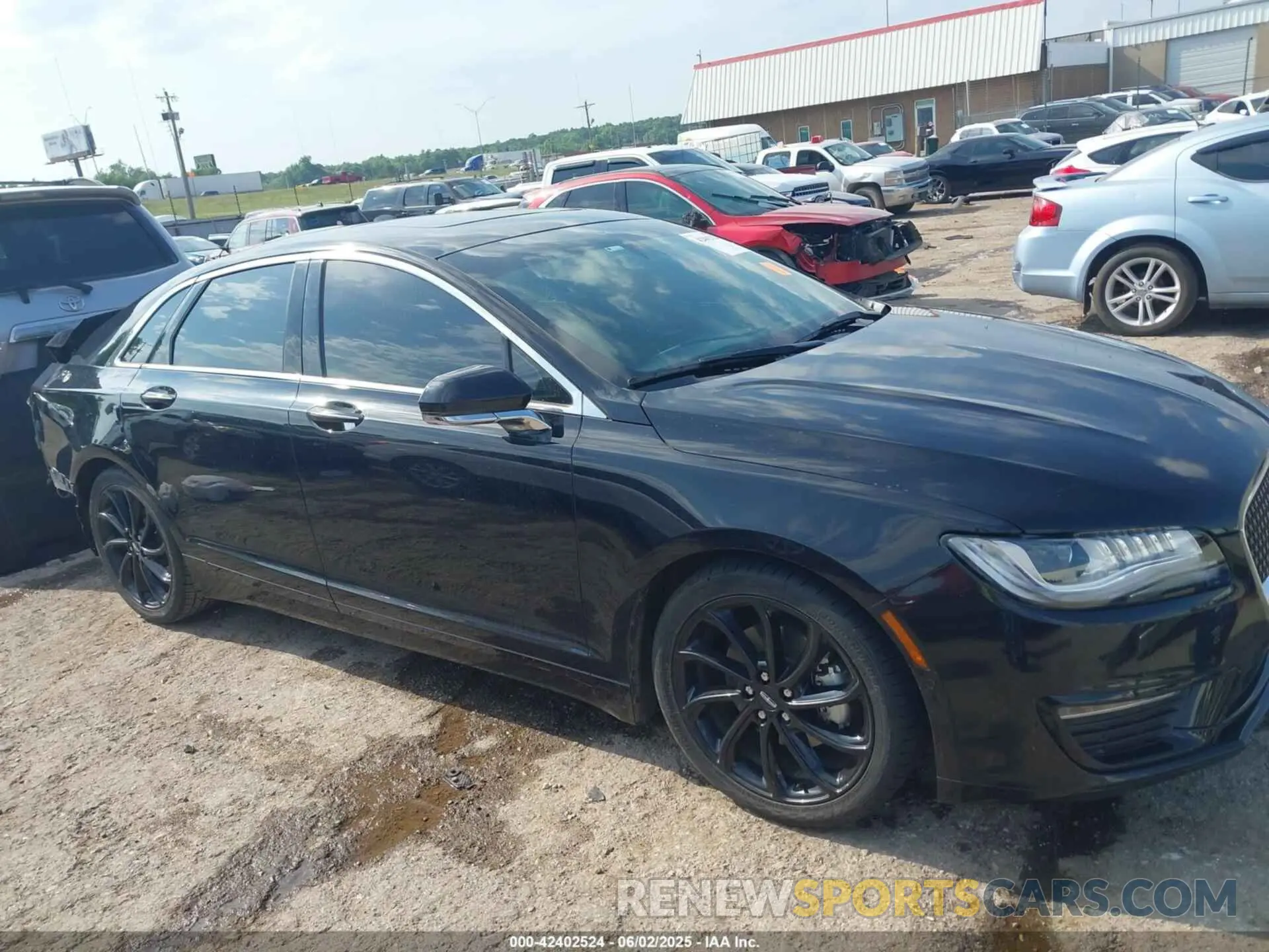 14 Photograph of a damaged car 3LN6L5E92LR609404 LINCOLN MKZ 2020
