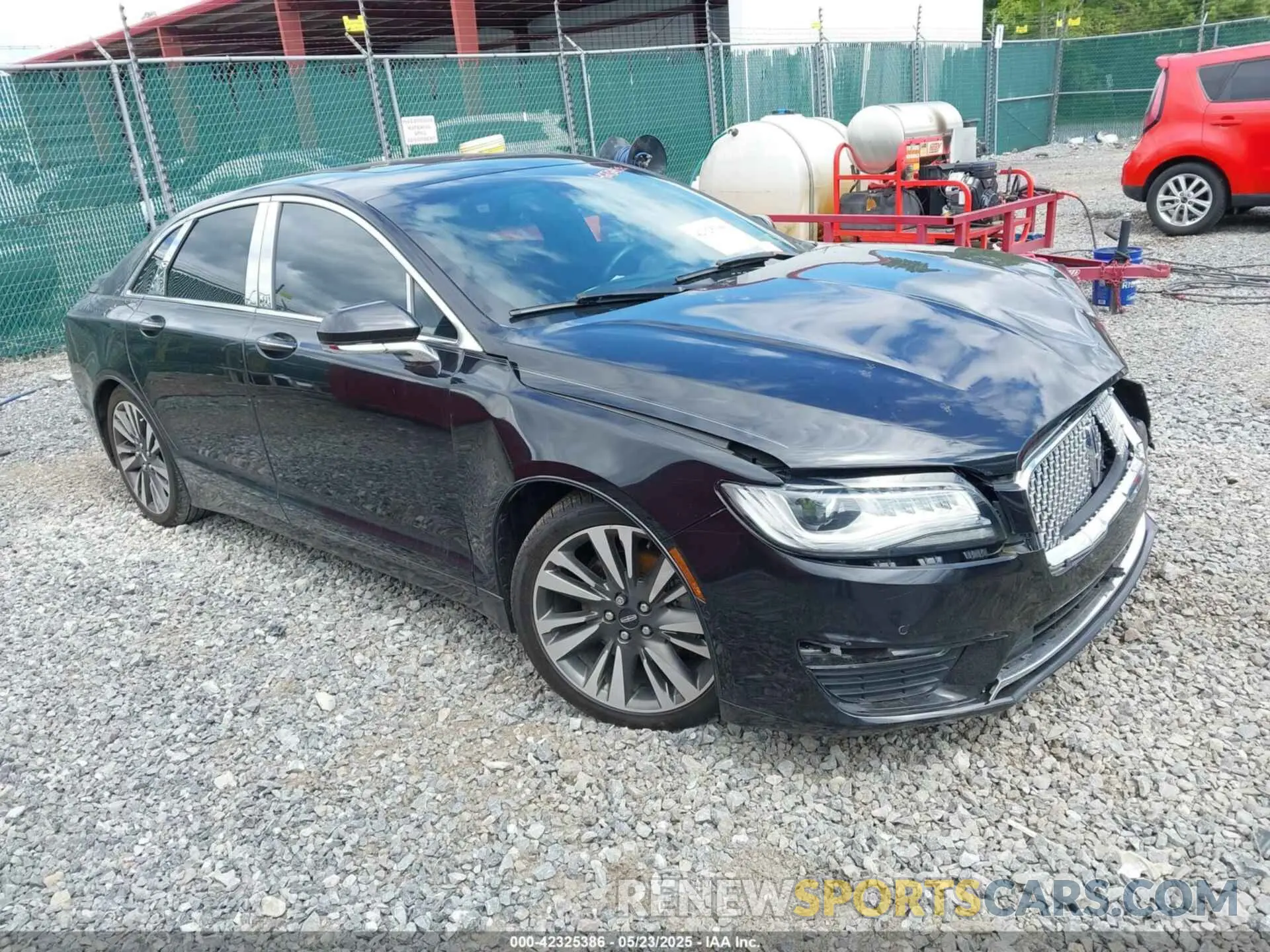 1 Photograph of a damaged car 3LN6L5E94LR602504 LINCOLN MKZ 2020