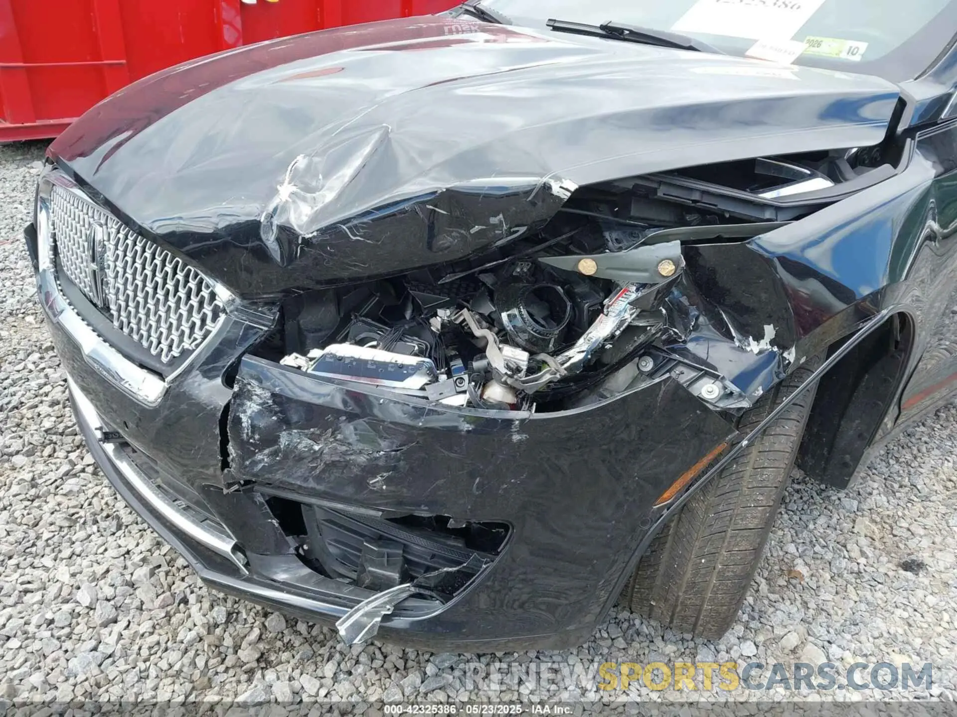 6 Photograph of a damaged car 3LN6L5E94LR602504 LINCOLN MKZ 2020