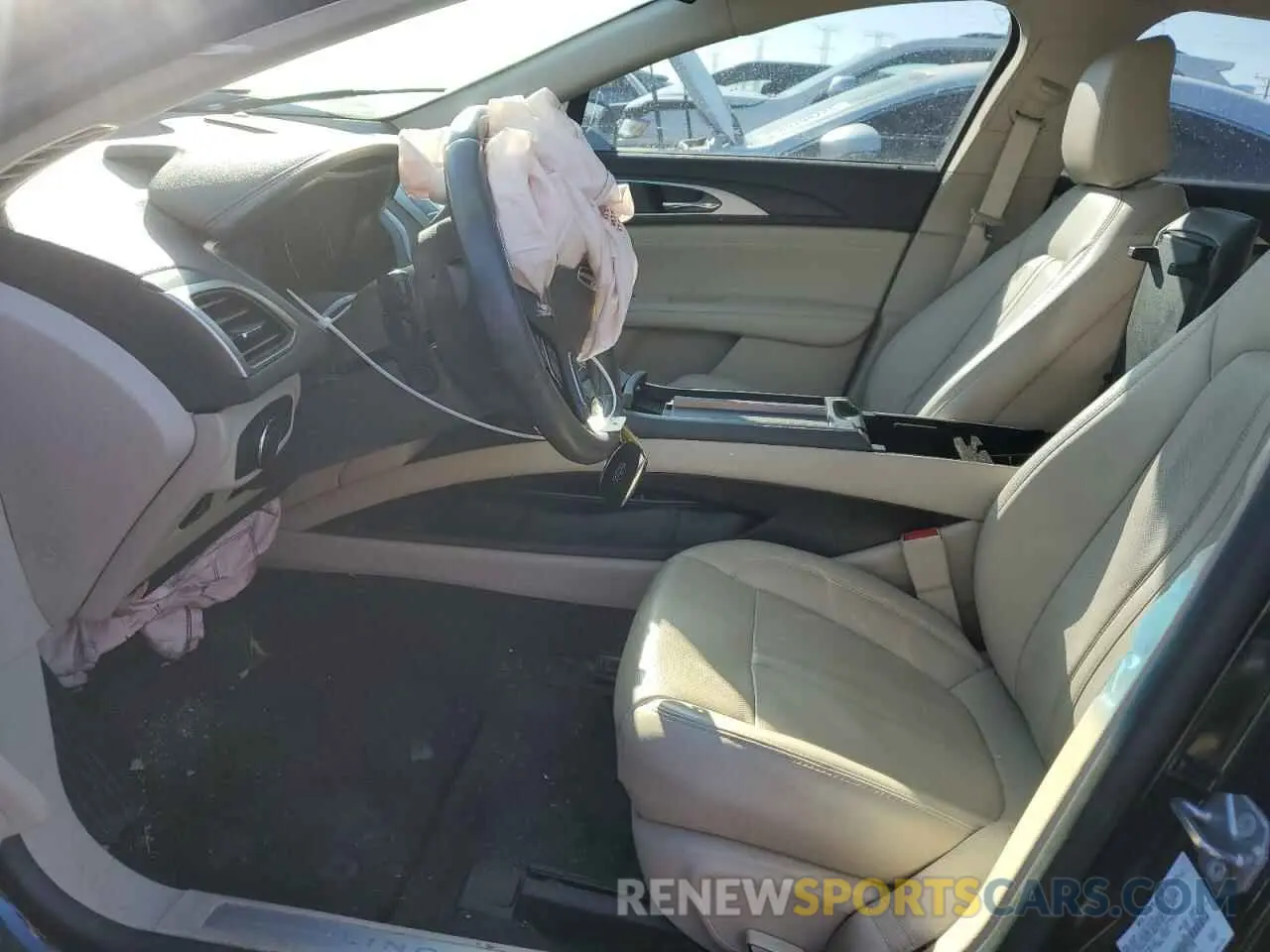 7 Фотография поврежденного автомобиля 3LN6L5F94LR621228 LINCOLN MKZ 2020