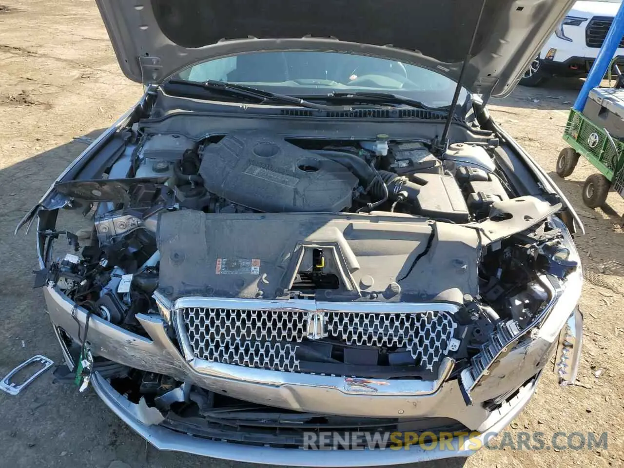 11 Фотография поврежденного автомобиля 3LN6L5F95LR616894 LINCOLN MKZ 2020