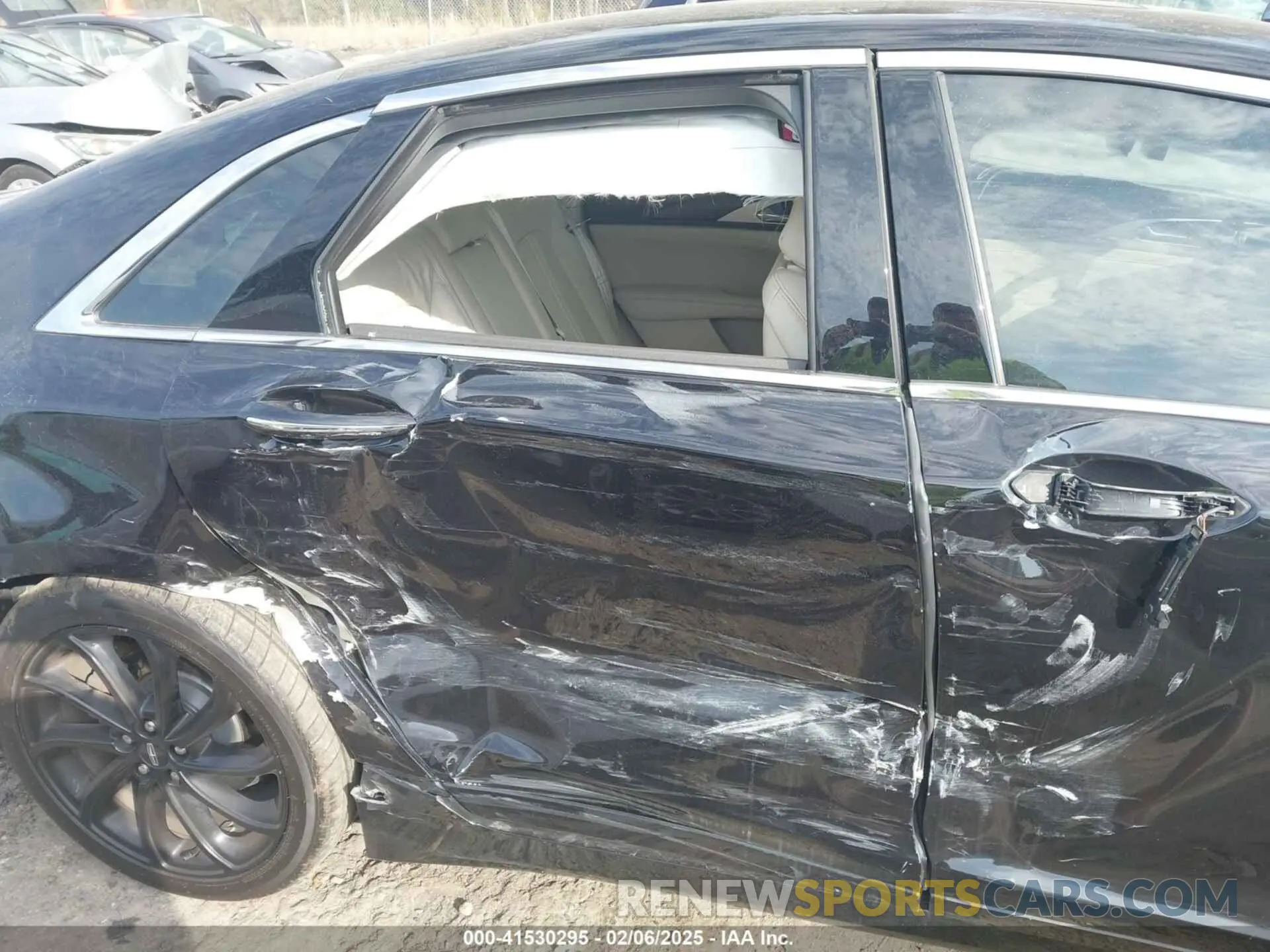 6 Photograph of a damaged car 3LN6L5F96LR608237 LINCOLN MKZ 2020