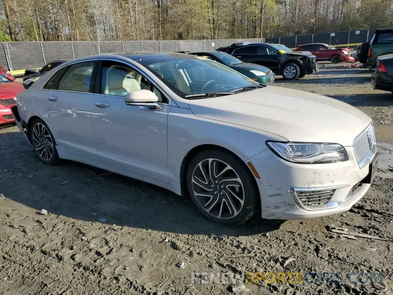 4 Фотография поврежденного автомобиля 3LN6L5F97LR606013 LINCOLN MKZ 2020