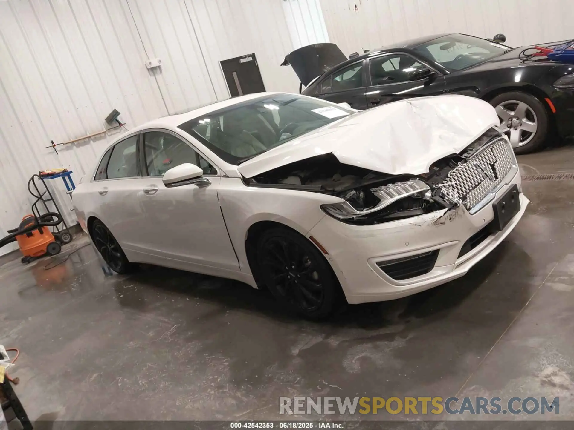 13 Photograph of a damaged car 3LN6L5LU3LR603702 LINCOLN MKZ 2020