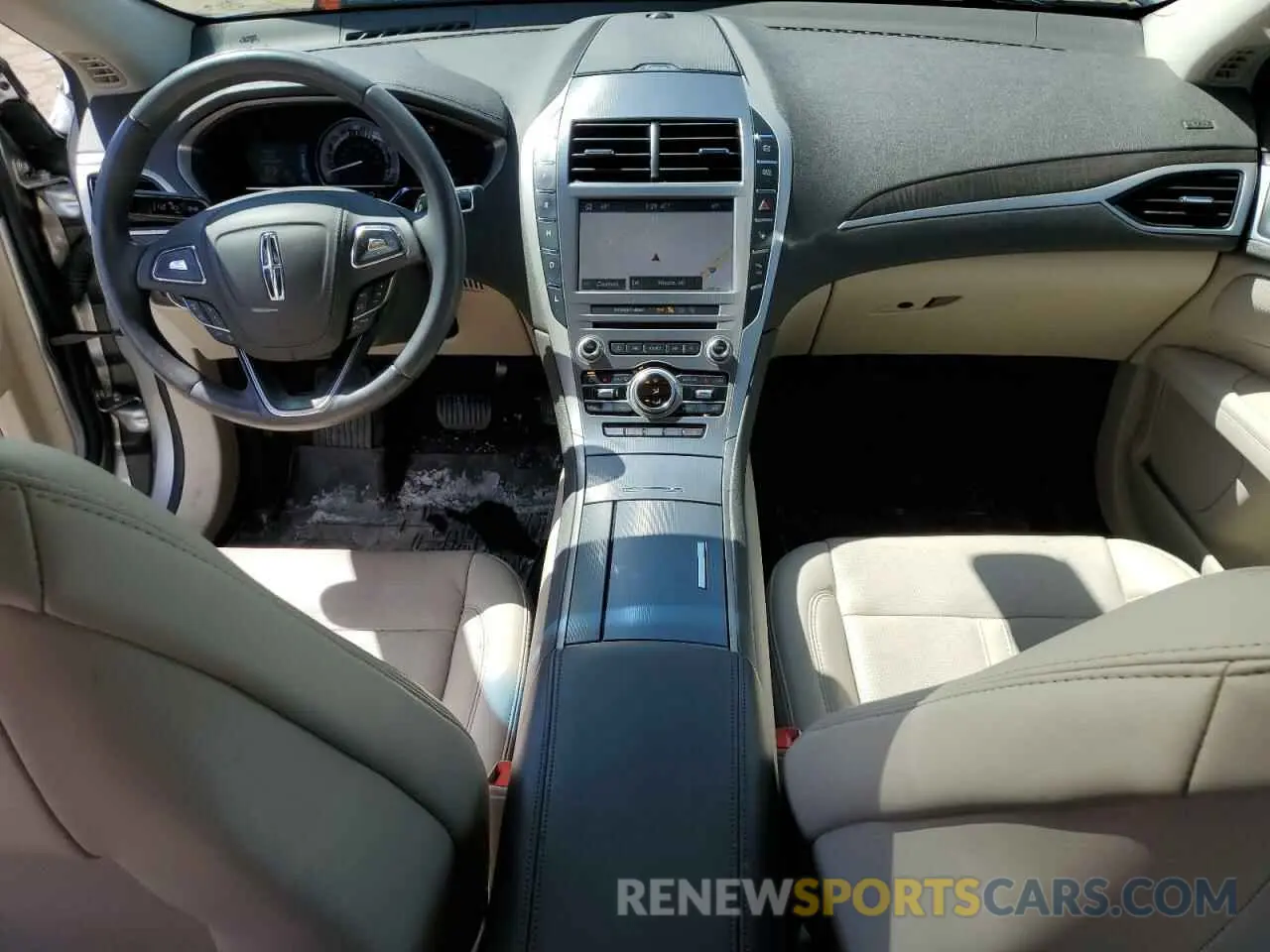 8 Фотография поврежденного автомобиля 3LN6L5LU7LR623127 LINCOLN MKZ 2020