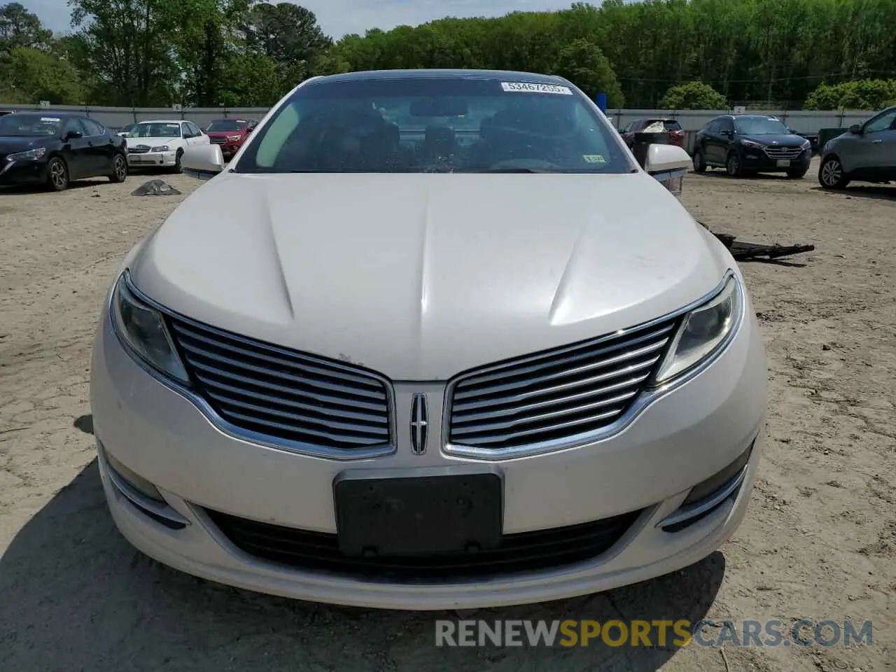 5 Photograph of a damaged car 3LN6L2G99DR819818 LINCOLN MKZ 2024