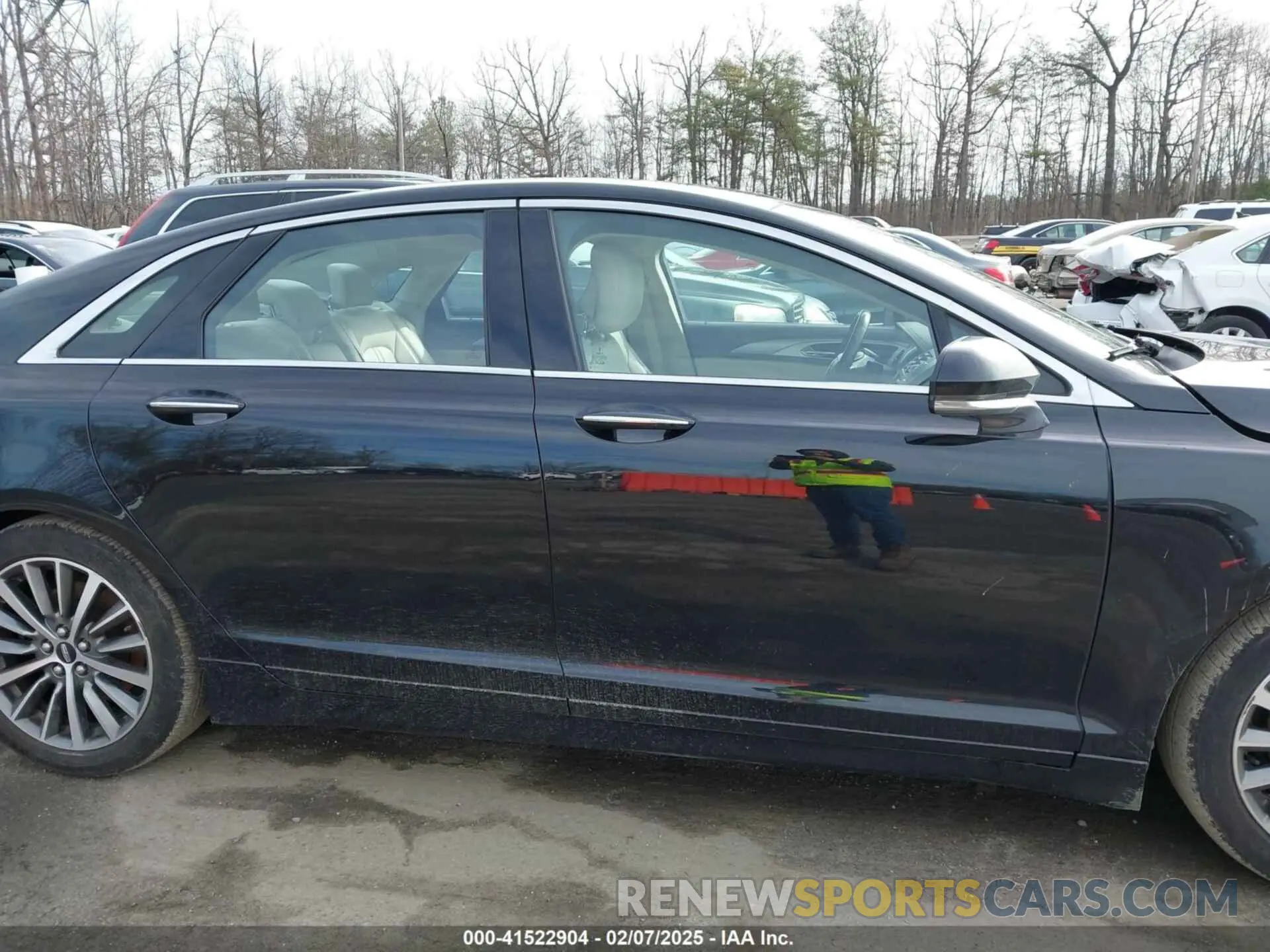 13 Photograph of a damaged car 3LN6L5KU8KR613917 LINCOLN MKZ HYBRID 2019