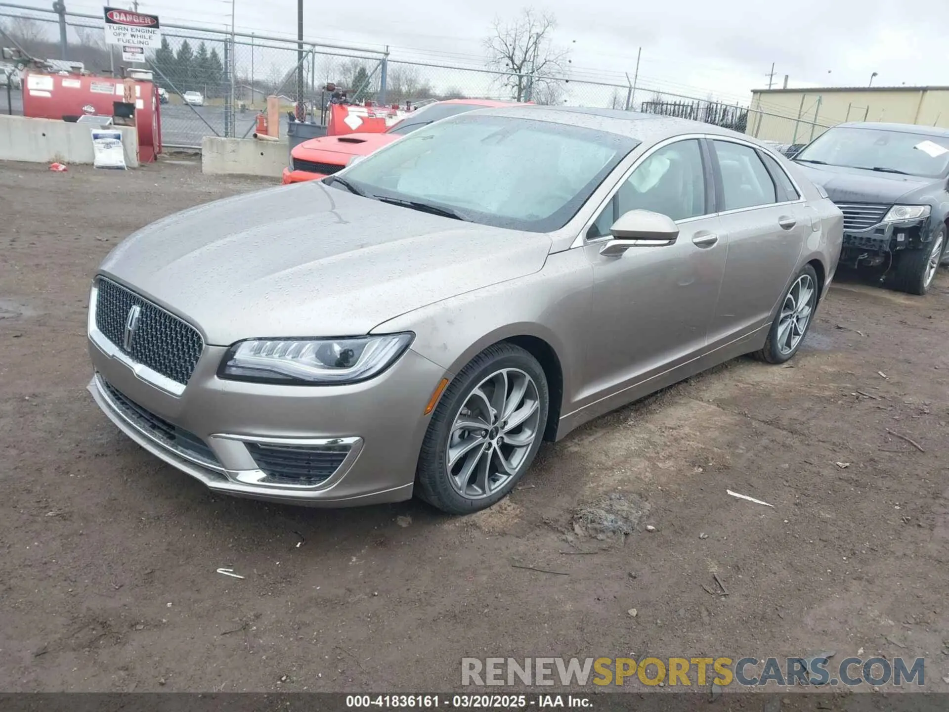 2 Фотография поврежденного автомобиля 3LN6L5LU7KR622008 LINCOLN MKZ HYBRID 2019