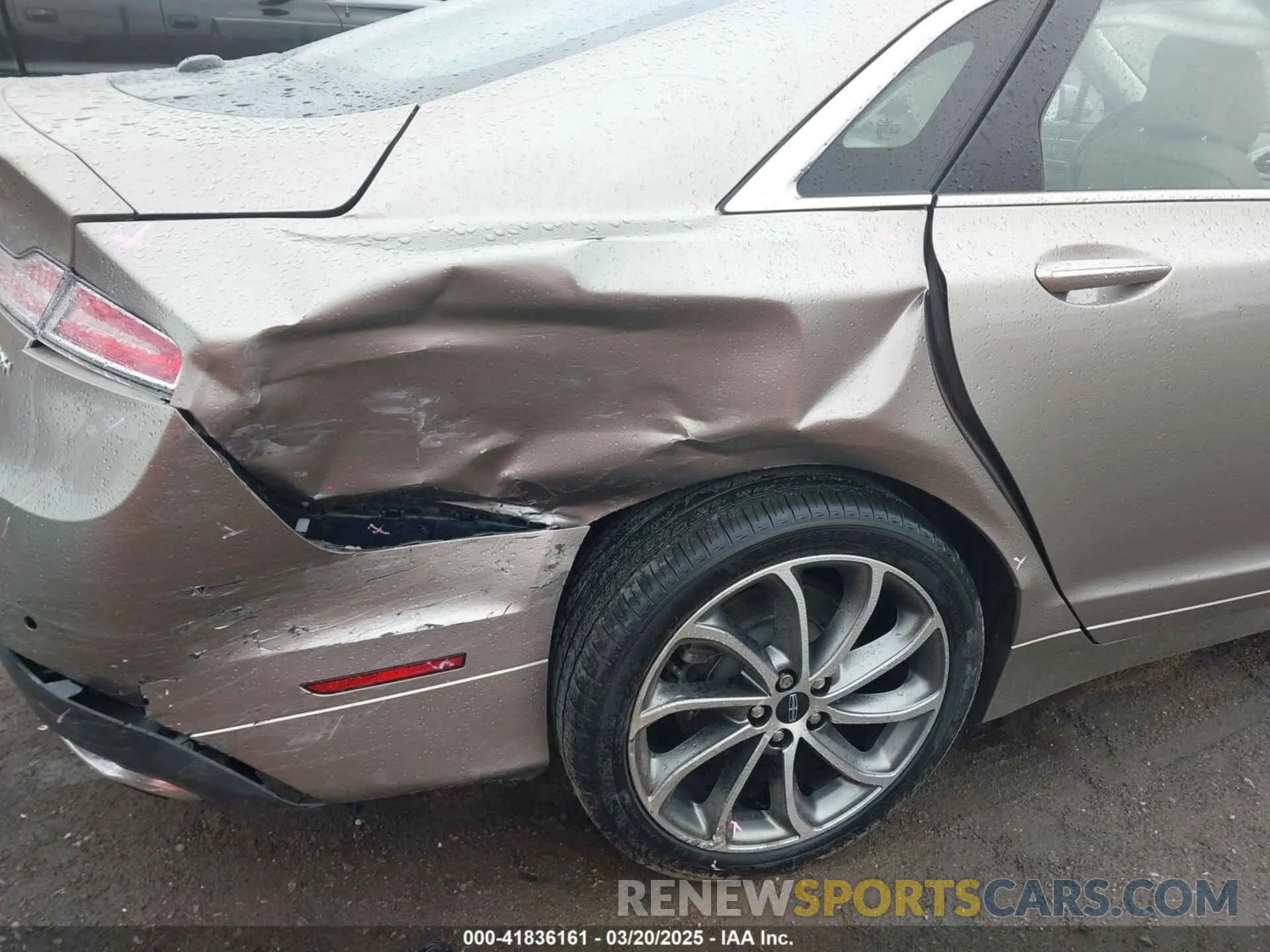 6 Фотография поврежденного автомобиля 3LN6L5LU7KR622008 LINCOLN MKZ HYBRID 2019