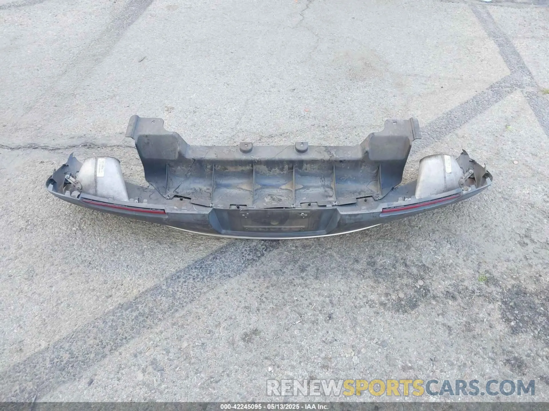 12 Photograph of a damaged car 3LN6L5LU7KR623708 LINCOLN MKZ HYBRID 2019