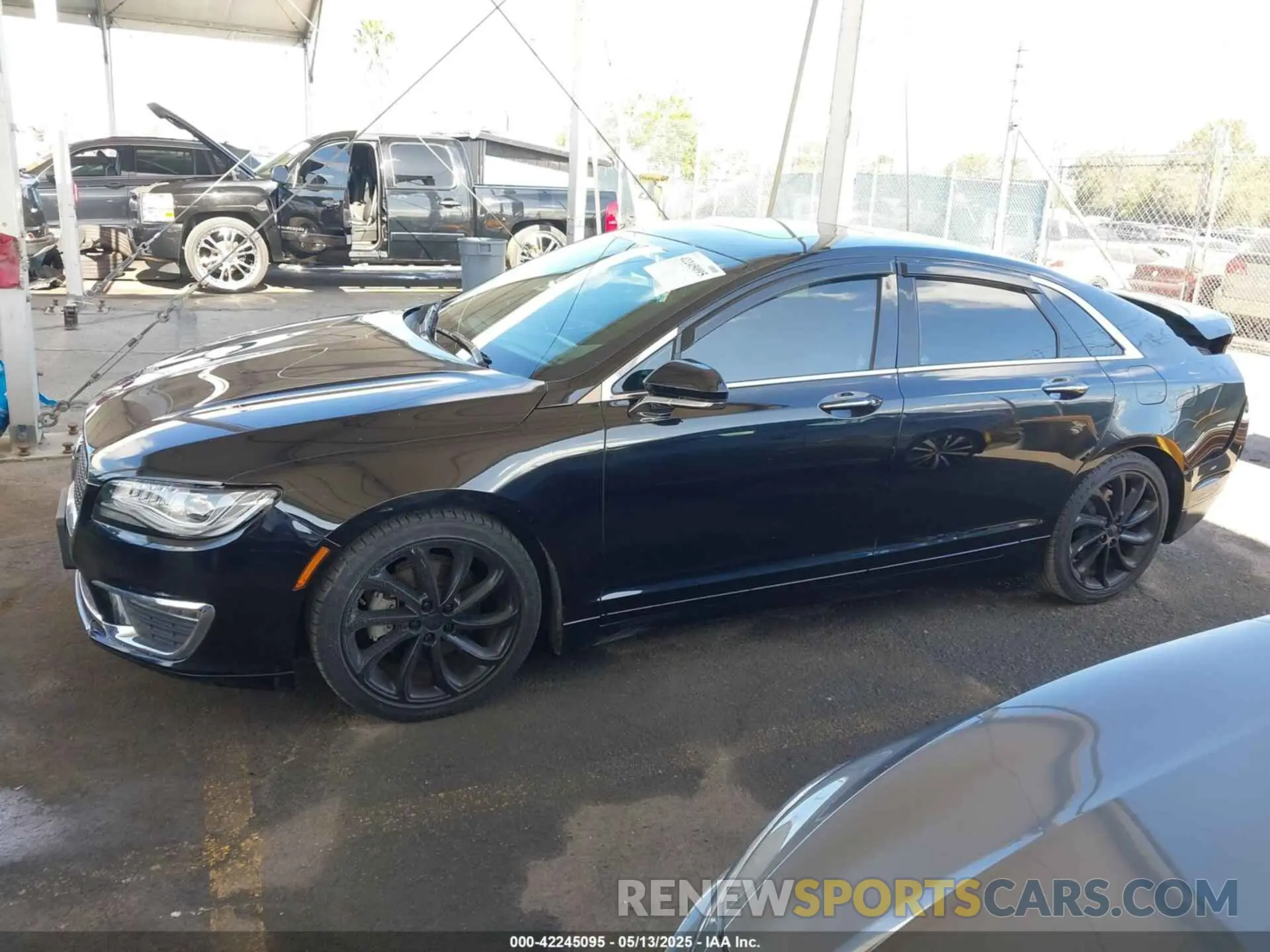 15 Photograph of a damaged car 3LN6L5LU7KR623708 LINCOLN MKZ HYBRID 2019