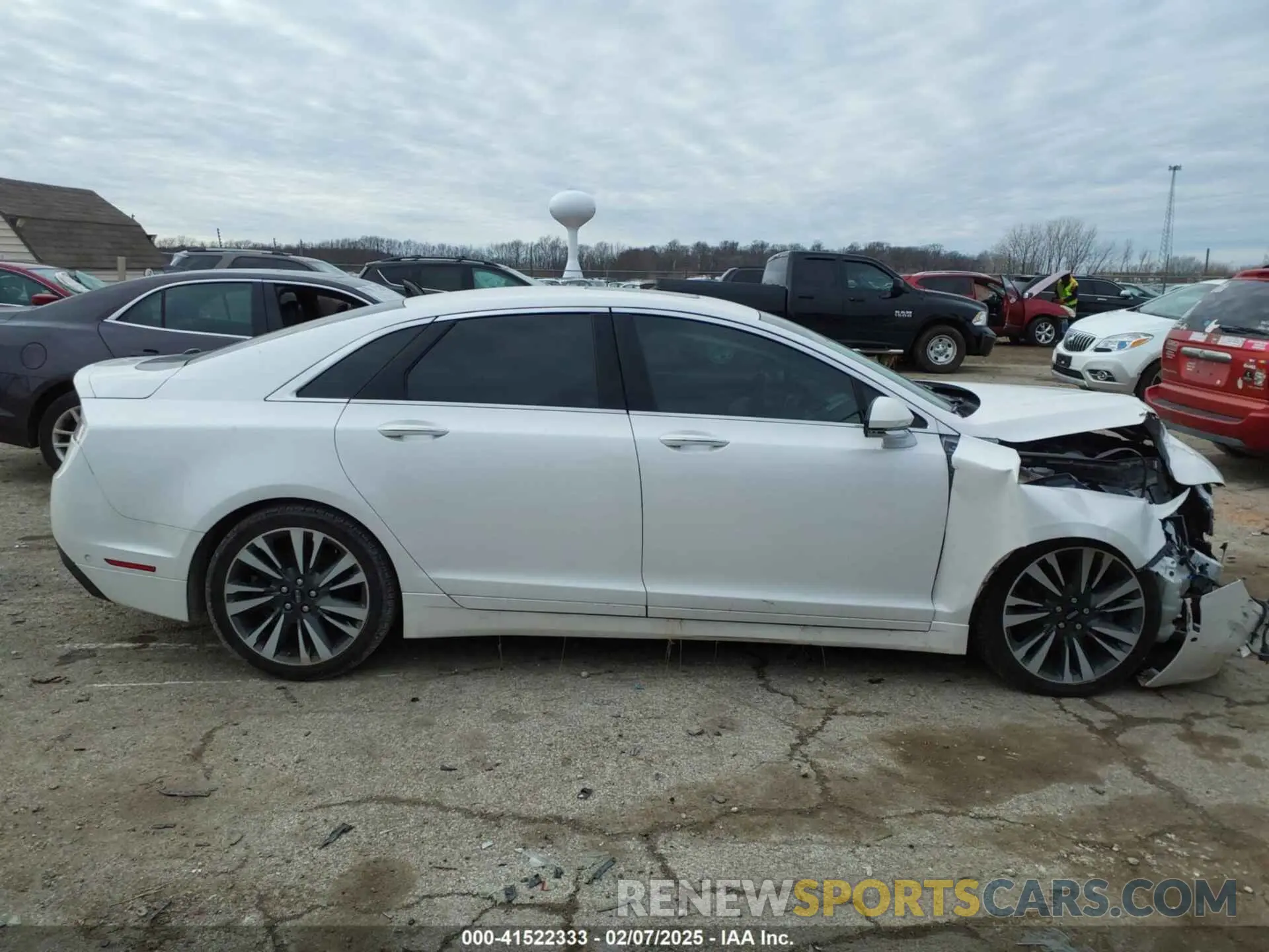 13 Photograph of a damaged car 3LN6L5MU1KR631351 LINCOLN MKZ HYBRID 2019