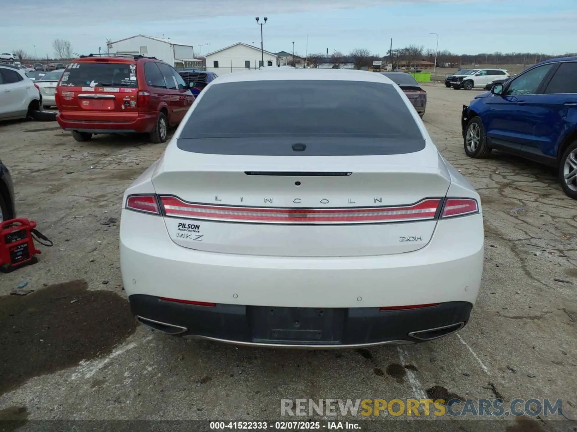 16 Photograph of a damaged car 3LN6L5MU1KR631351 LINCOLN MKZ HYBRID 2019