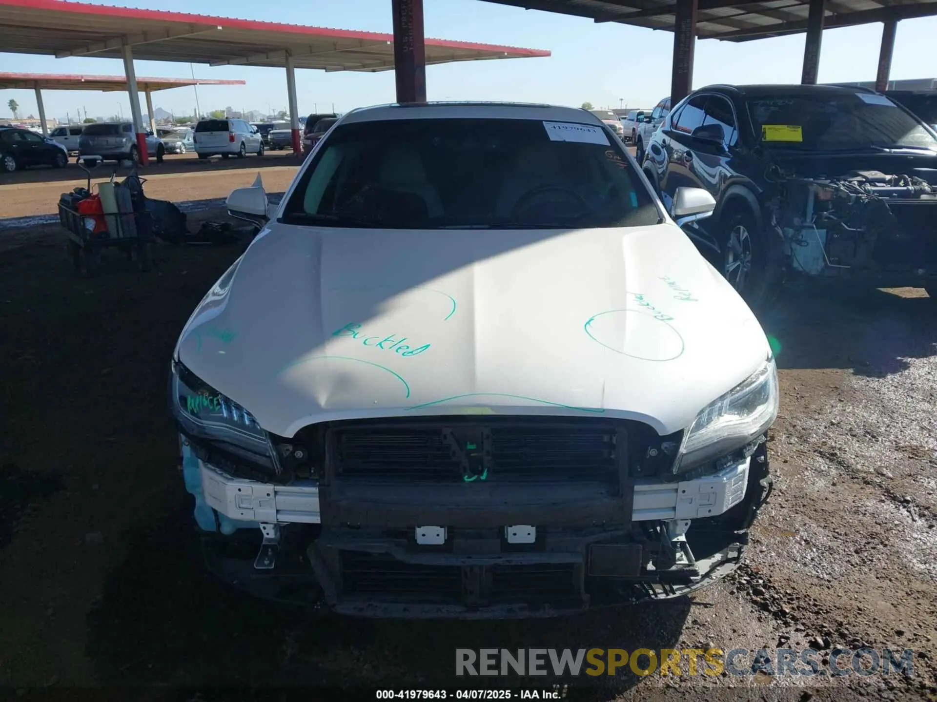 12 Фотография поврежденного автомобиля 3LN6L5MU8KR608469 LINCOLN MKZ HYBRID 2019