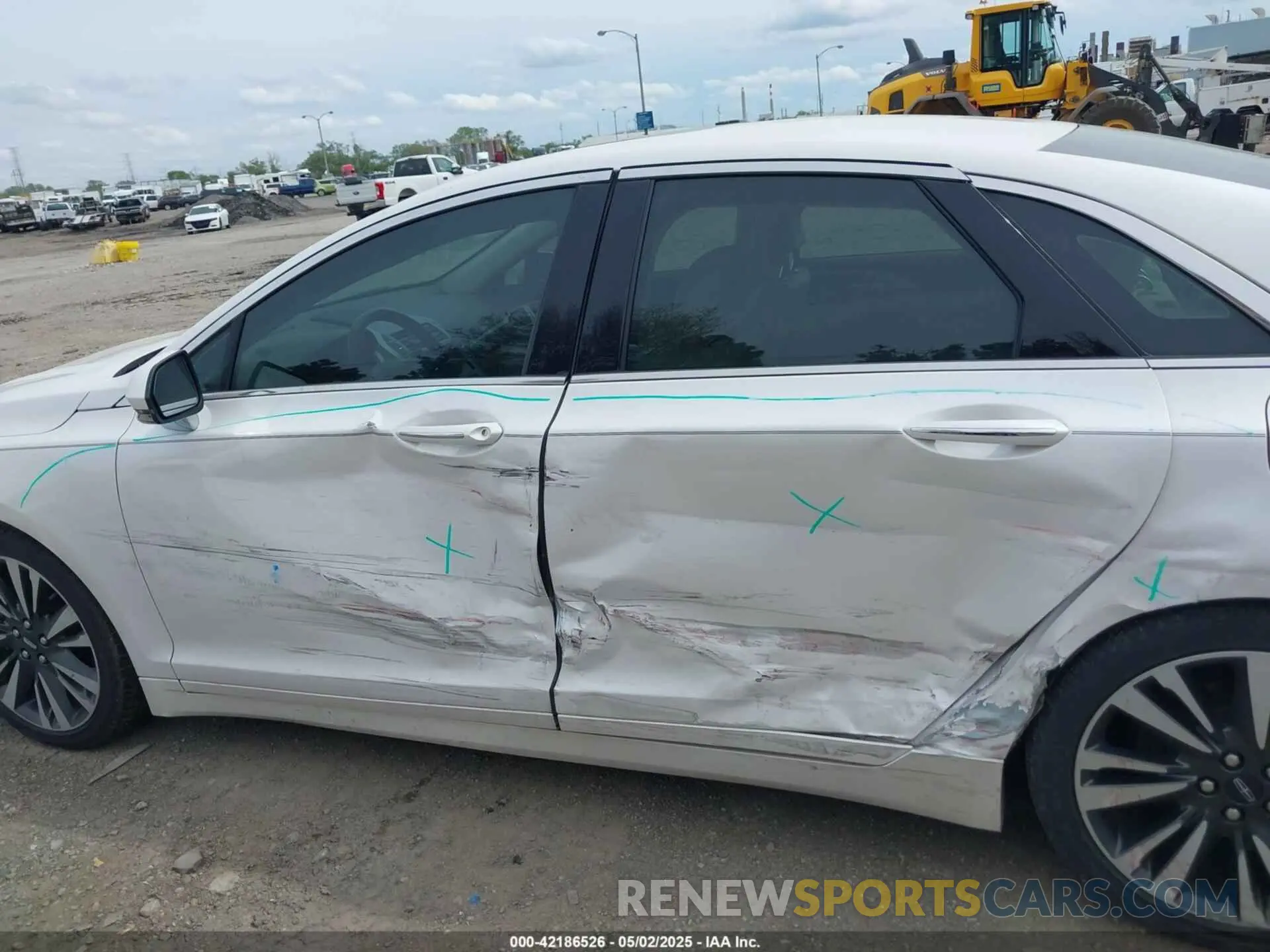 14 Photograph of a damaged car 3LN6L5MUXKR632126 LINCOLN MKZ HYBRID 2019