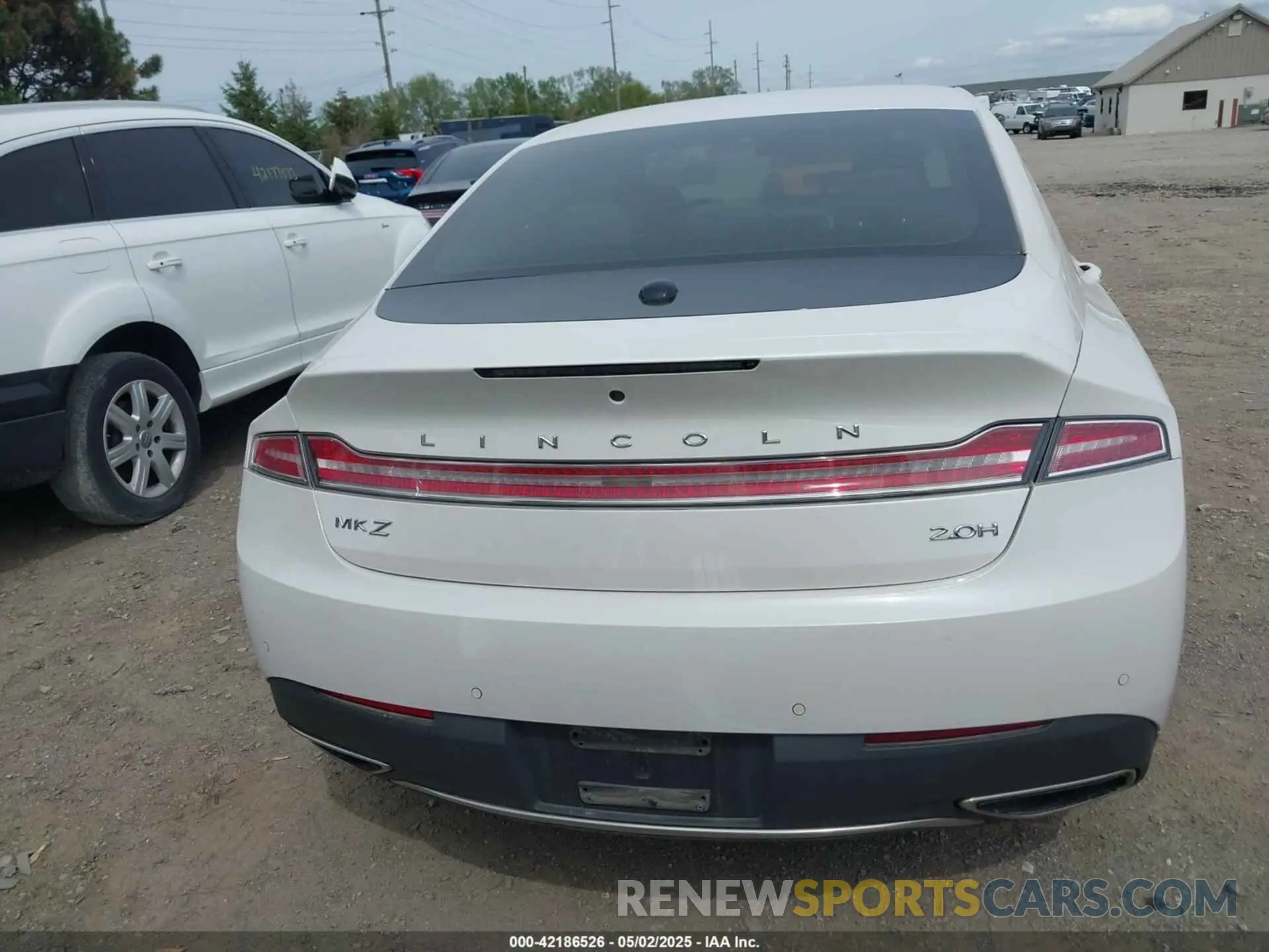 16 Photograph of a damaged car 3LN6L5MUXKR632126 LINCOLN MKZ HYBRID 2019