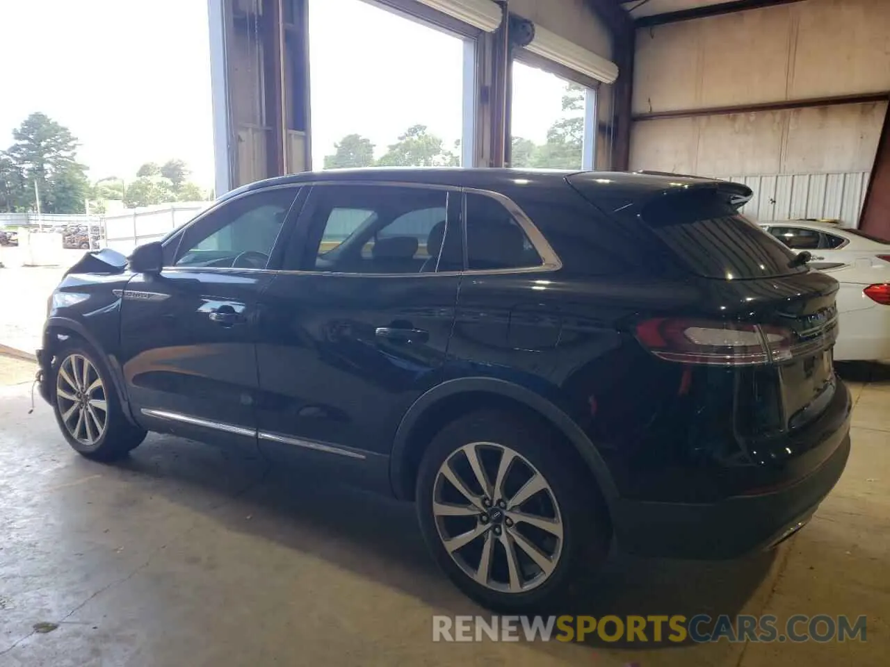 2 Photograph of a damaged car 2LMPJ6K91KBL58980 LINCOLN NAUTILUS 2019
