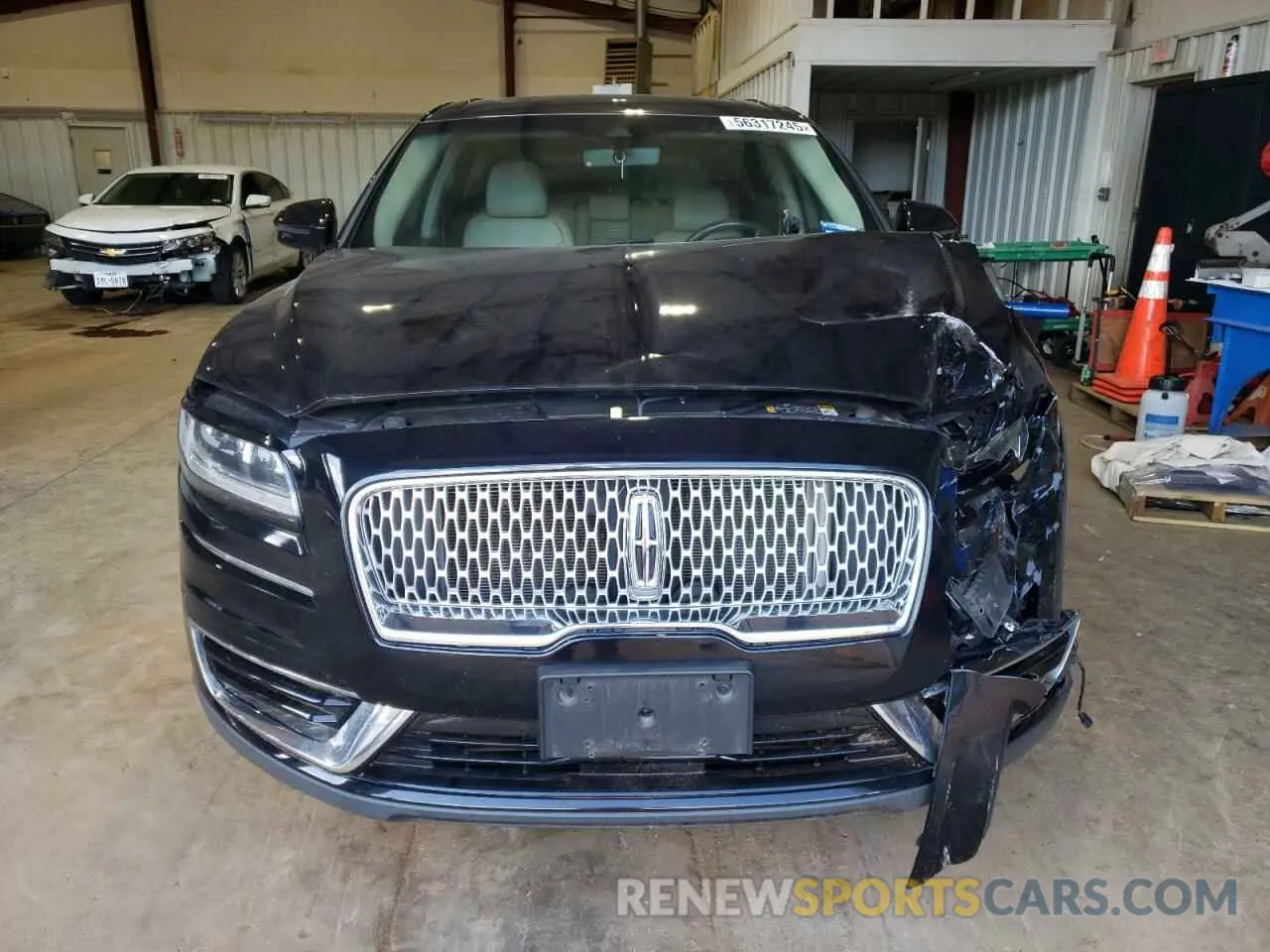 5 Photograph of a damaged car 2LMPJ6K91KBL58980 LINCOLN NAUTILUS 2019