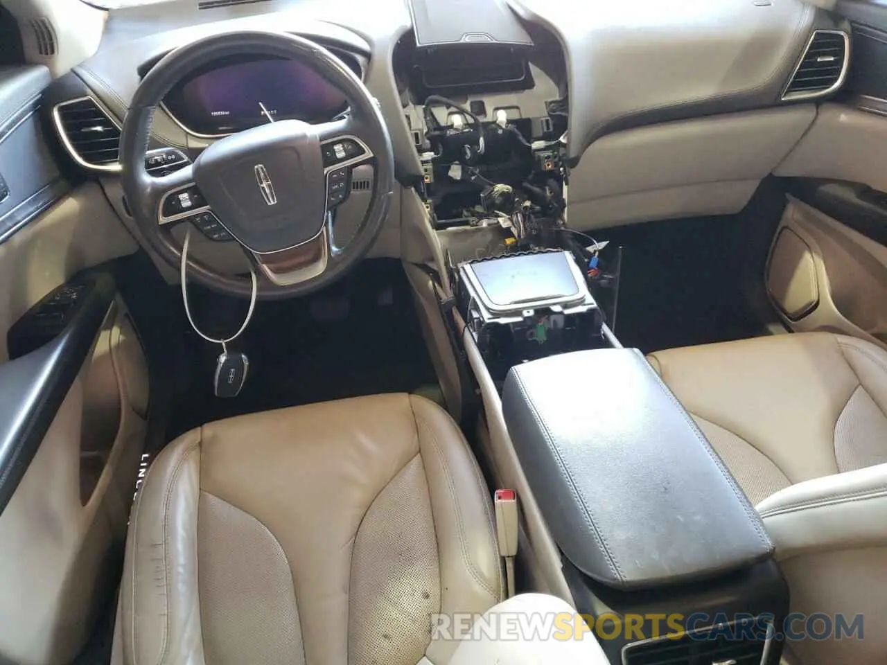 8 Photograph of a damaged car 2LMPJ6K91KBL58980 LINCOLN NAUTILUS 2019
