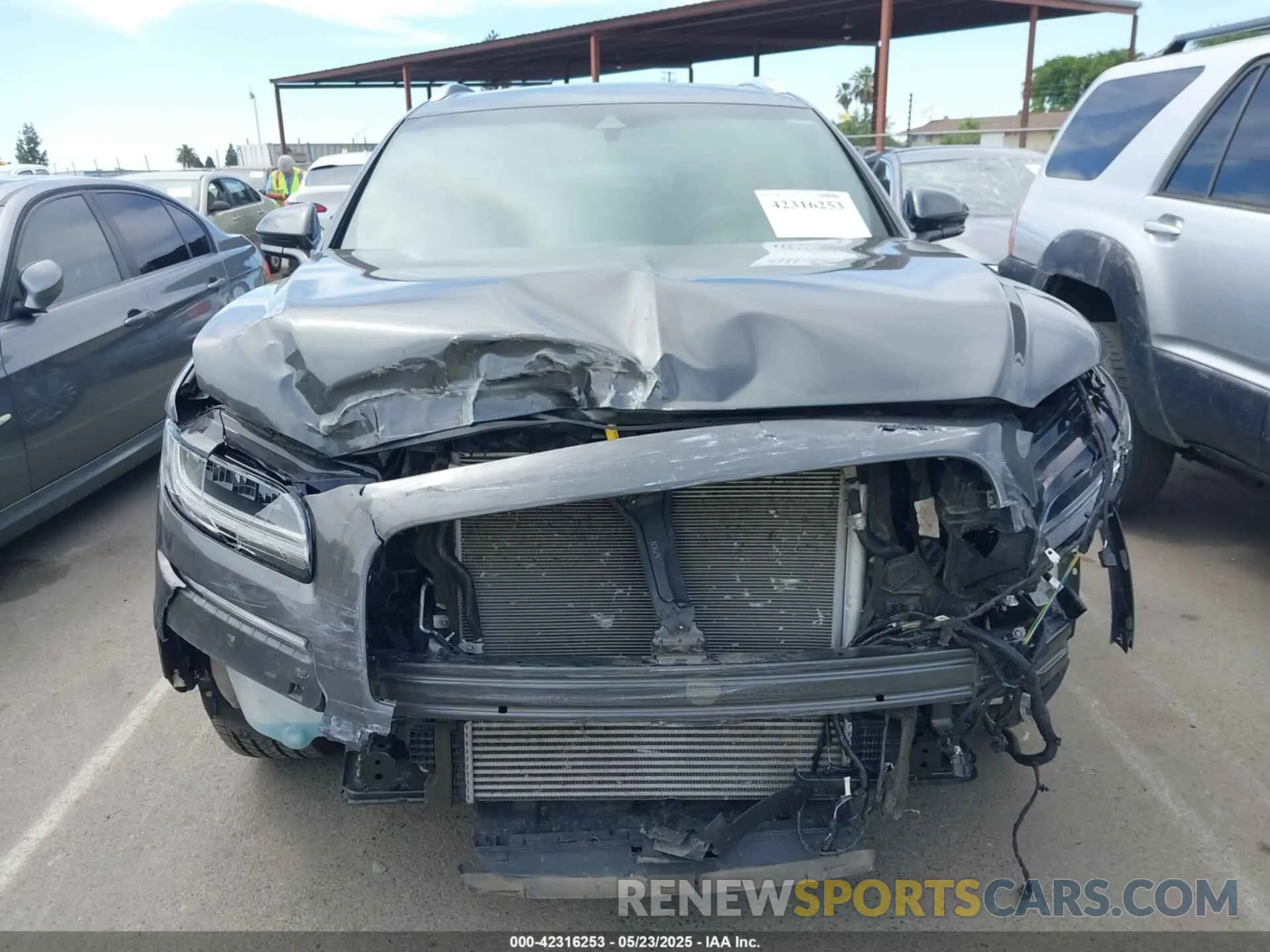 13 Photograph of a damaged car 2LMPJ6K96KBL32682 LINCOLN NAUTILUS 2019