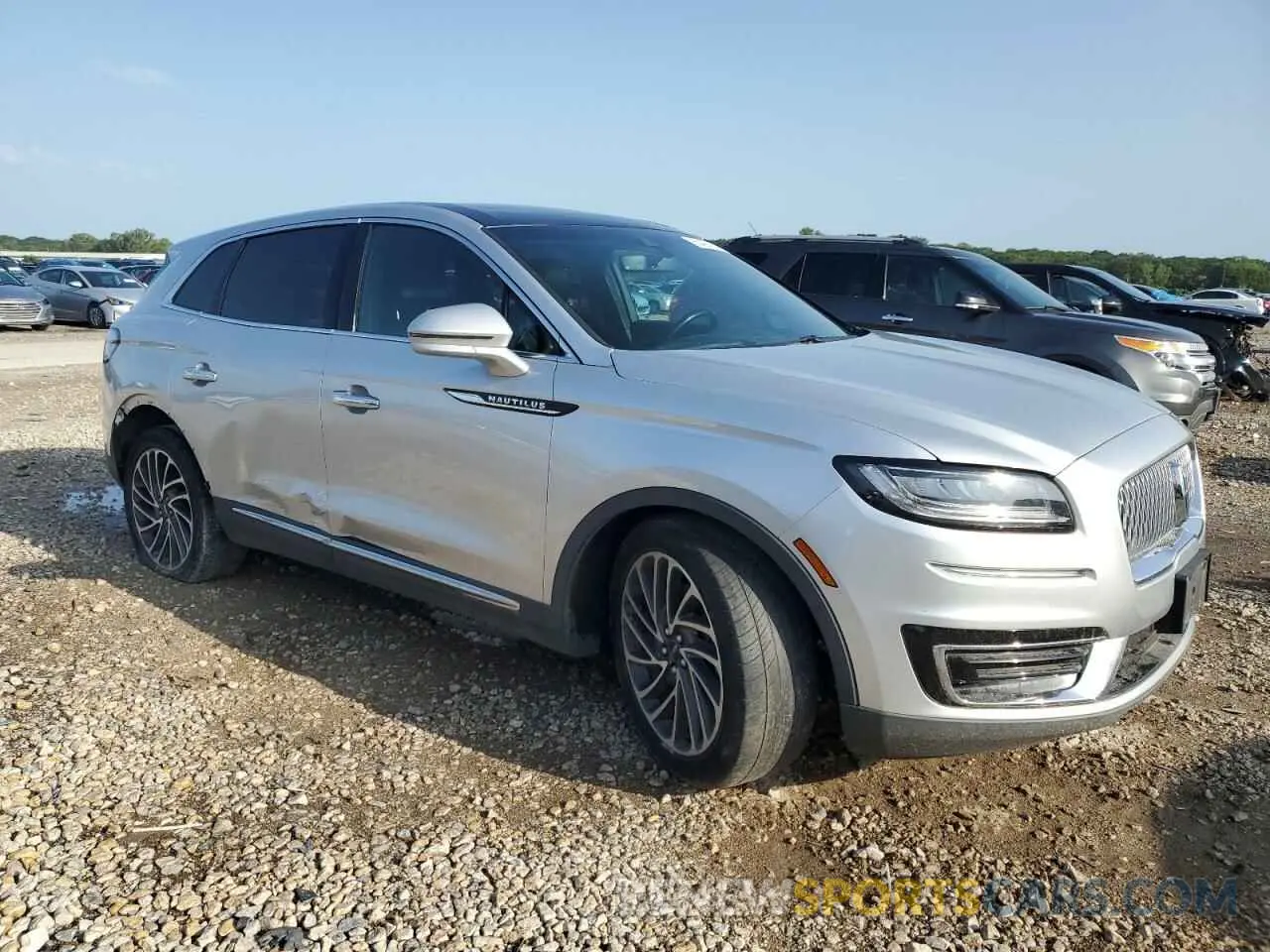 4 Photograph of a damaged car 2LMPJ6L90KBL31476 LINCOLN NAUTILUS 2019