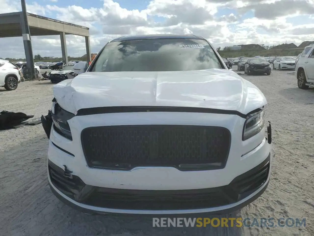 5 Photograph of a damaged car 2LMPJ6L92KBL40843 LINCOLN NAUTILUS 2019