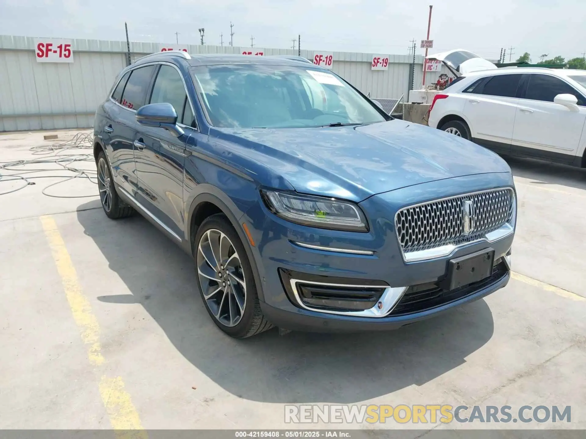 1 Photograph of a damaged car 2LMPJ6L95KBL42845 LINCOLN NAUTILUS 2019