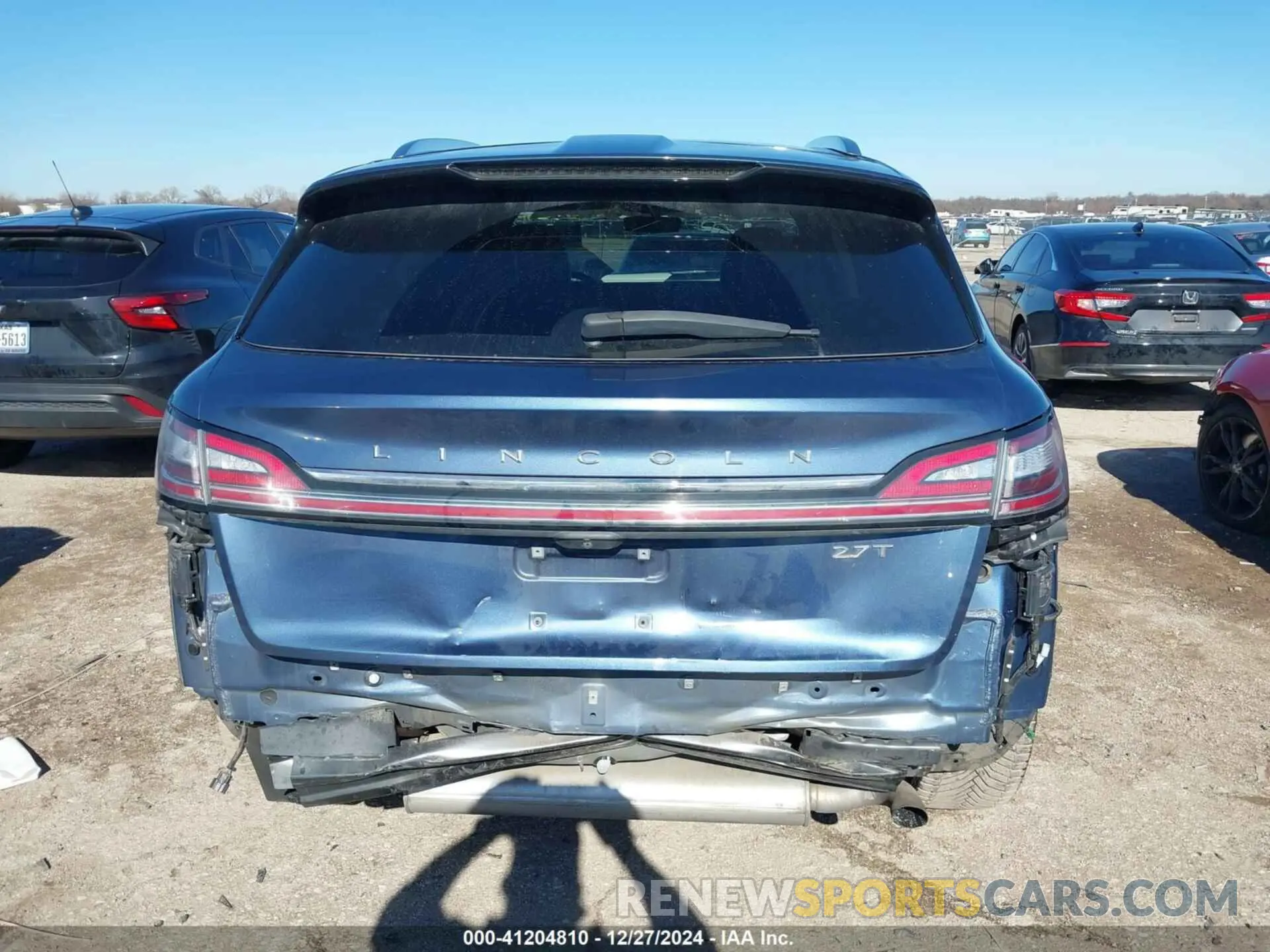 17 Photograph of a damaged car 2LMPJ6LP3KBL51283 LINCOLN NAUTILUS 2019