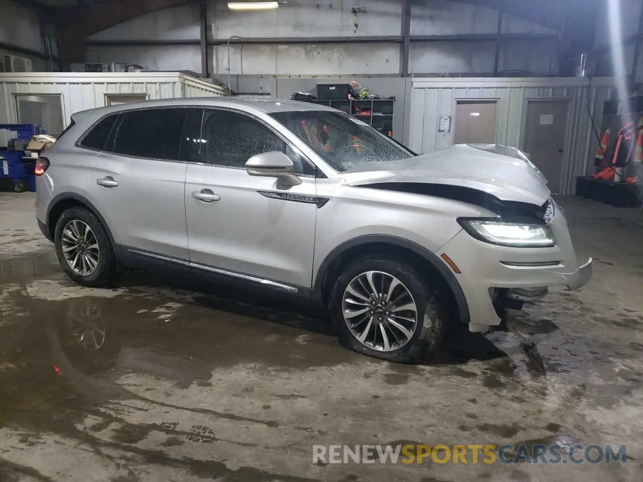 4 Photograph of a damaged car 2LMPJ8K91KBL46310 LINCOLN NAUTILUS 2019
