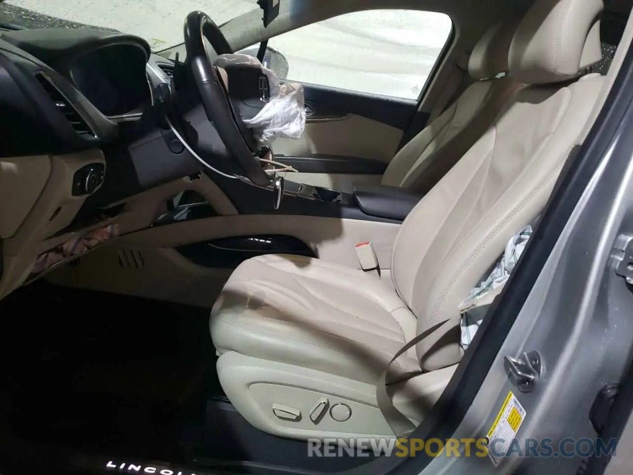 7 Photograph of a damaged car 2LMPJ8K91KBL46310 LINCOLN NAUTILUS 2019