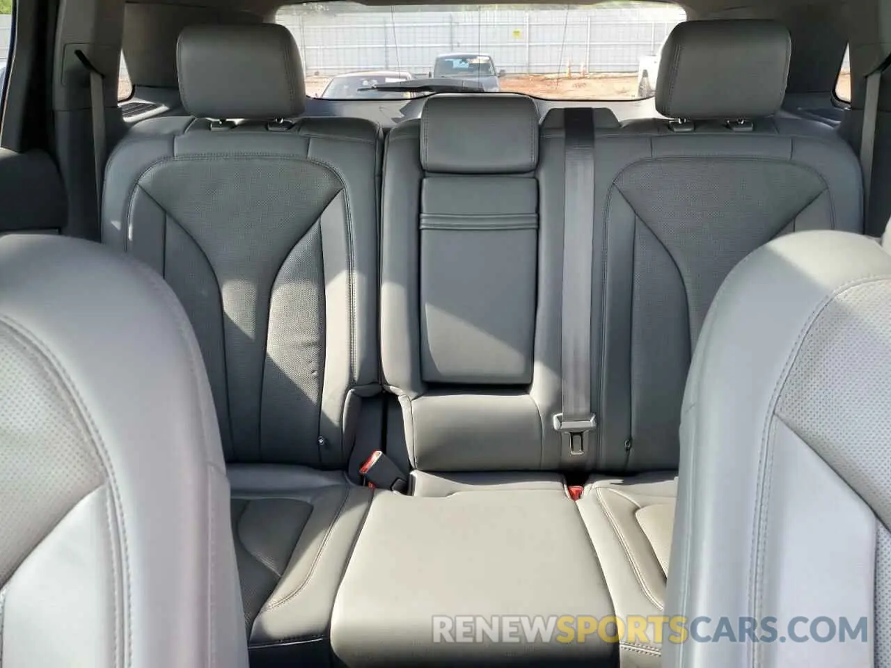 10 Photograph of a damaged car 2LMPJ8L95KBL10165 LINCOLN NAUTILUS 2019