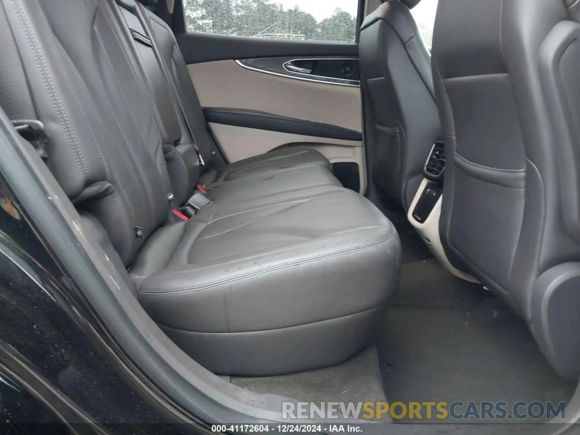 8 Фотография поврежденного автомобиля 2LMPJ8L95KBL46003 LINCOLN NAUTILUS 2019