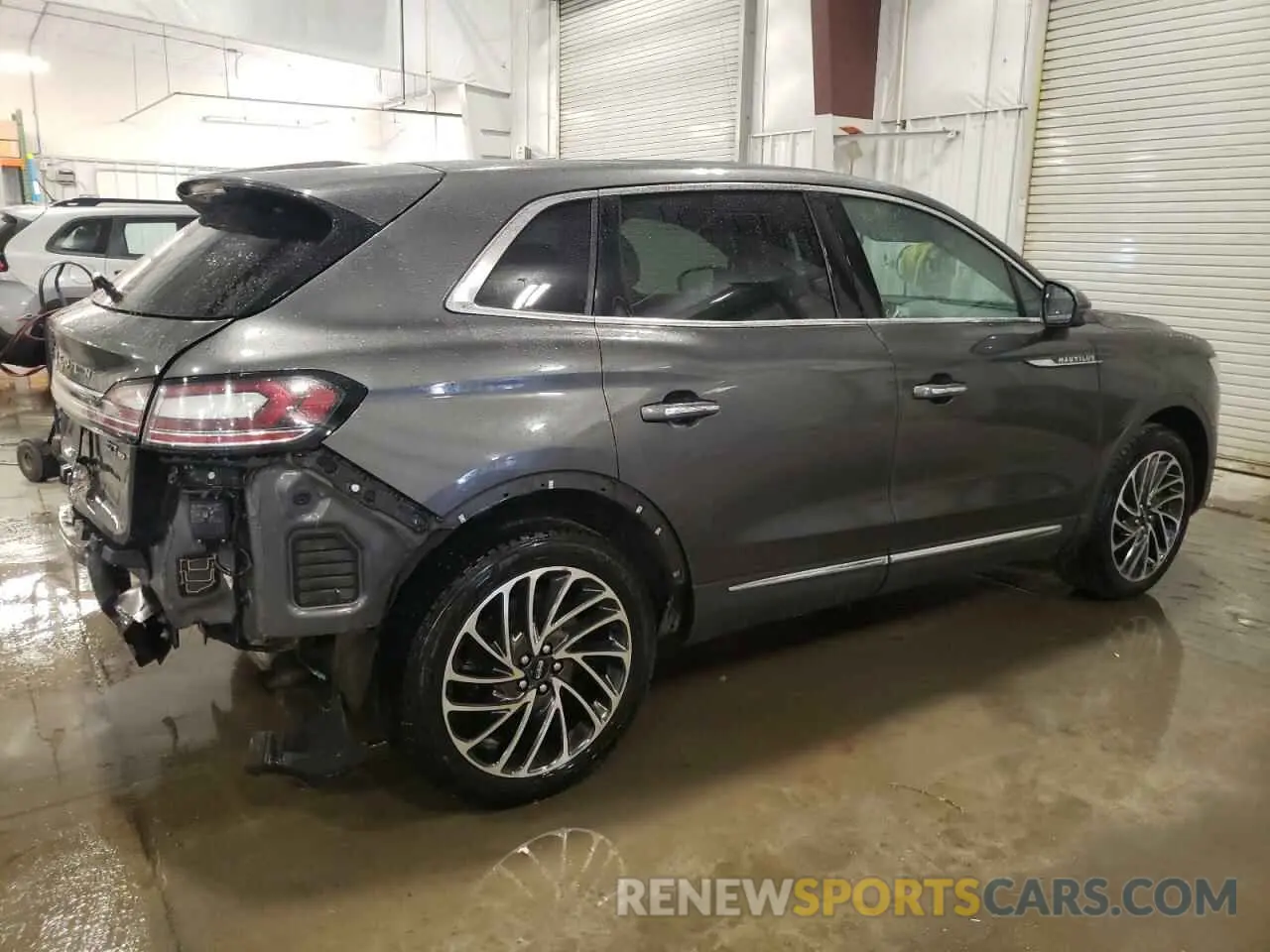 3 Photograph of a damaged car 2LMPJ8LP0KBL11769 LINCOLN NAUTILUS 2019