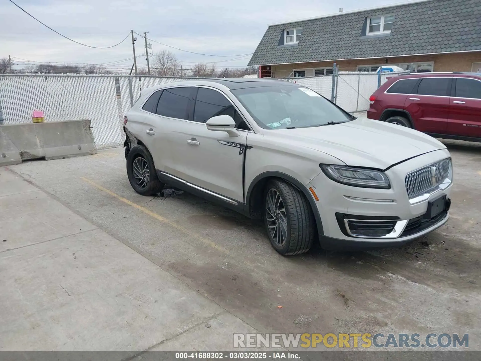 1 Фотография поврежденного автомобиля 2LMPJ8LP3KBL17646 LINCOLN NAUTILUS 2019