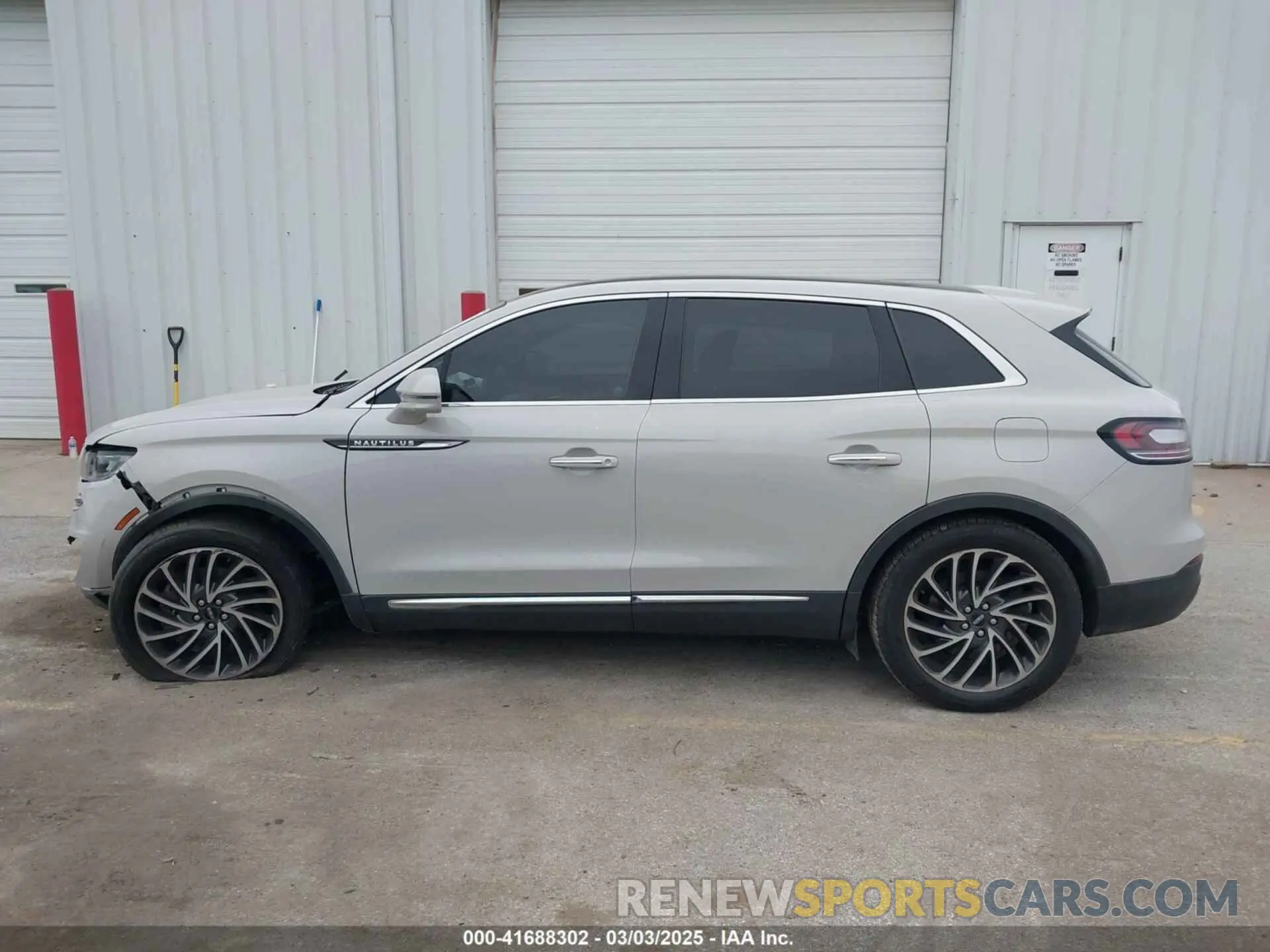 15 Фотография поврежденного автомобиля 2LMPJ8LP3KBL17646 LINCOLN NAUTILUS 2019