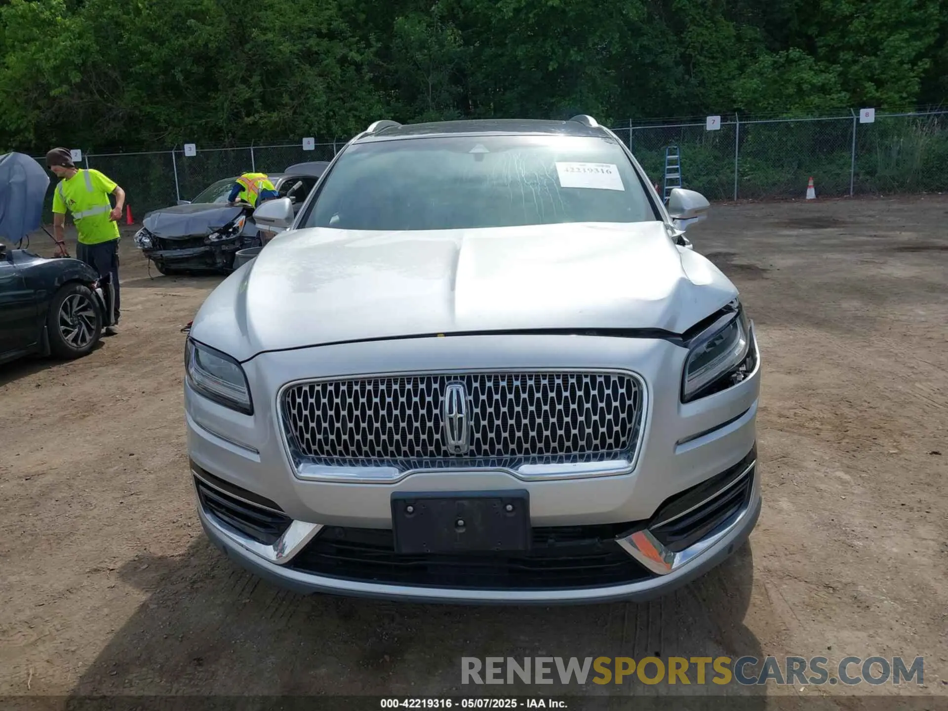 12 Photograph of a damaged car 2LMPJ8LP5KBL32374 LINCOLN NAUTILUS 2019