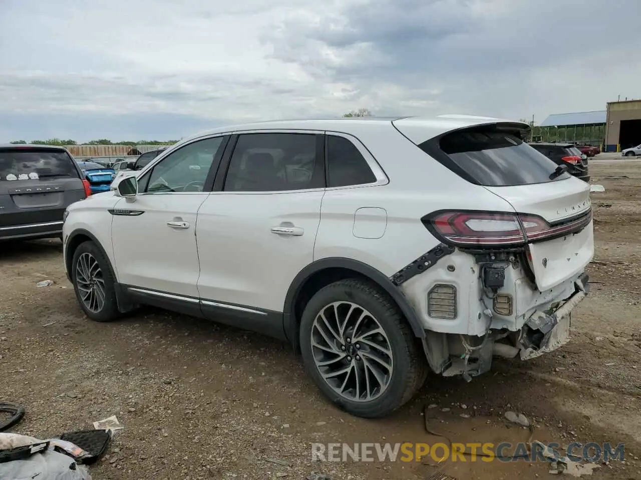 2 Photograph of a damaged car 2LMPJ8LPXKBL13156 LINCOLN NAUTILUS 2019