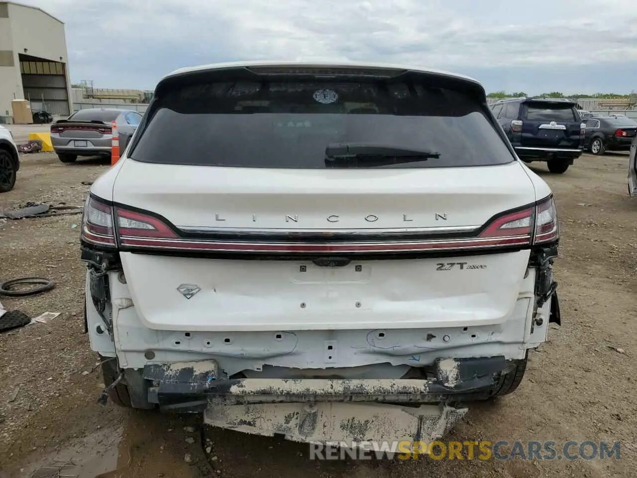6 Photograph of a damaged car 2LMPJ8LPXKBL13156 LINCOLN NAUTILUS 2019