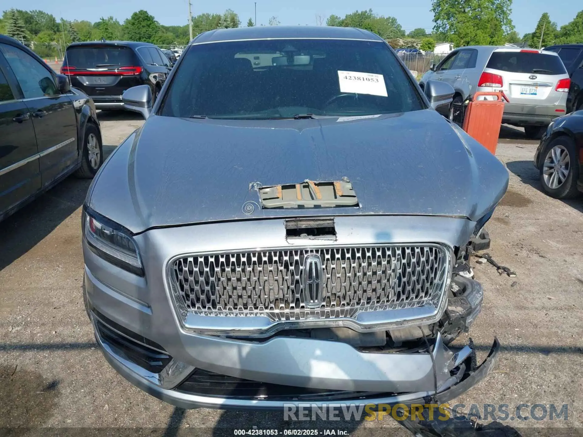 12 Photograph of a damaged car 2LMPJ6J98LBL09892 LINCOLN NAUTILUS 2020