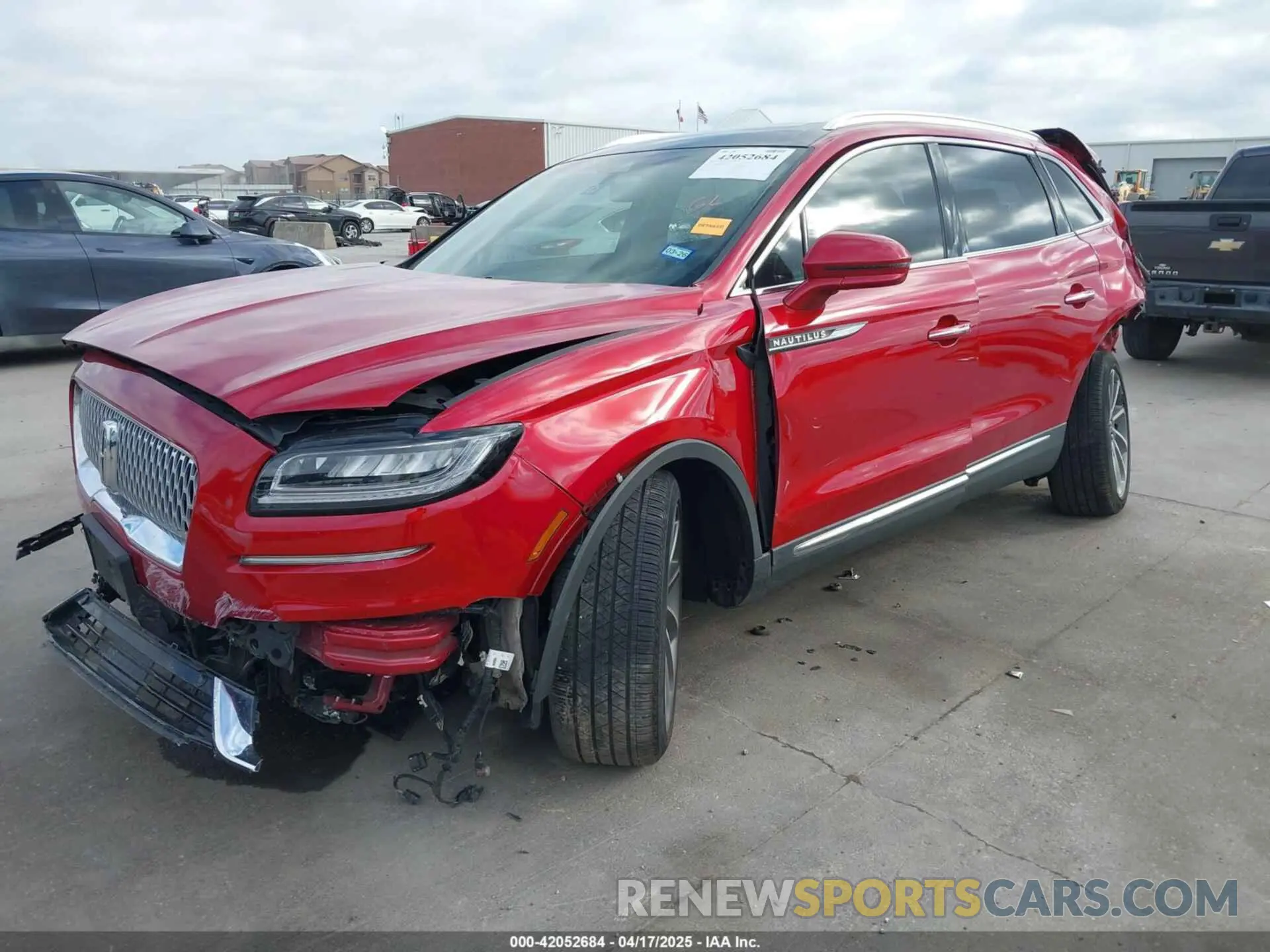 2 Photograph of a damaged car 2LMPJ6K94LBL04669 LINCOLN NAUTILUS 2020