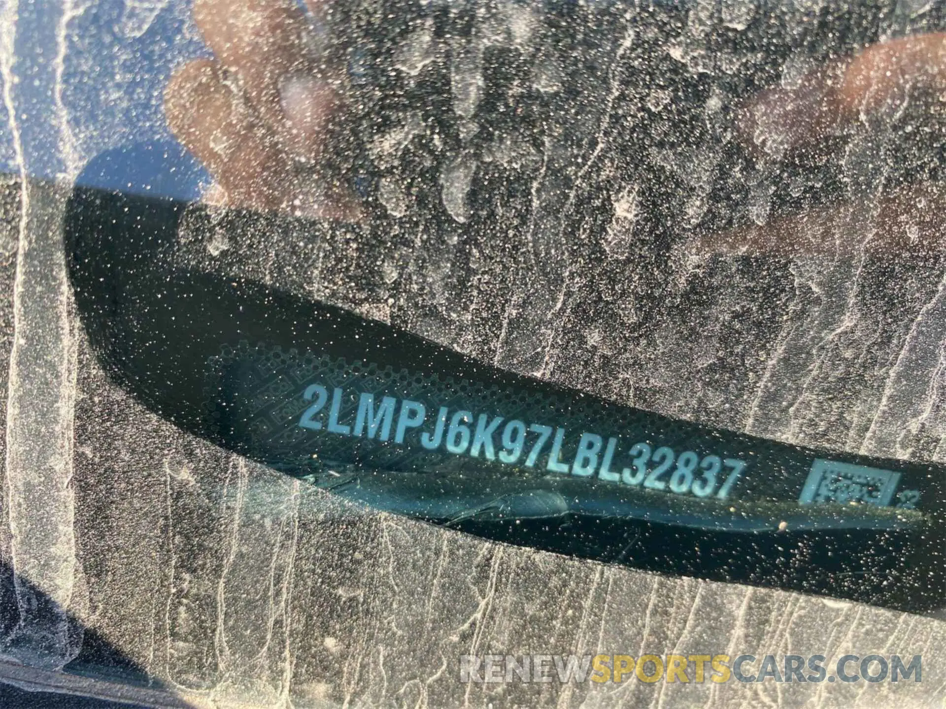 5 Фотография поврежденного автомобиля 2LMPJ6K97LBL32837 LINCOLN NAUTILUS 2020