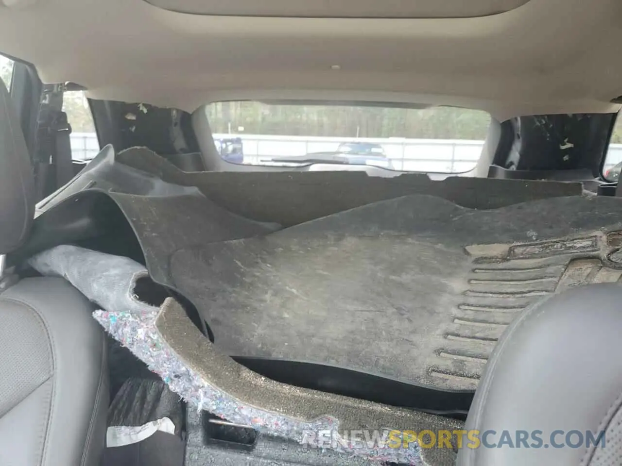 10 Photograph of a damaged car 2LMPJ8K92LBL00292 LINCOLN NAUTILUS 2020